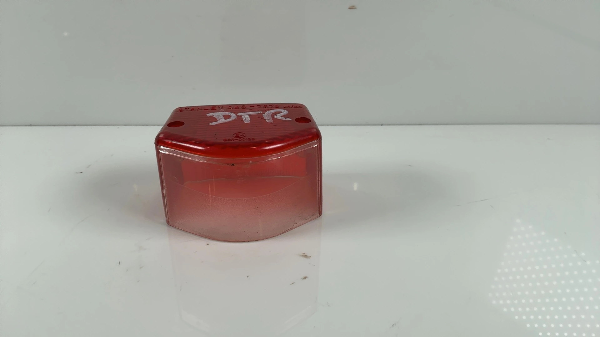 Yamaha DT125LC Mk1 125cc Tail Light Lens 1982-1984 OEM 10V-84521-00 - Image 5