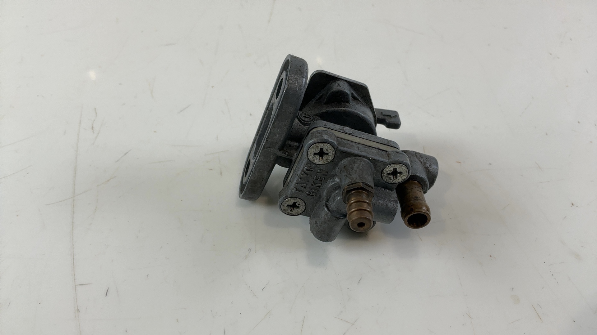 Kawasaki KZ750 Twin 750 cc Fuel Petcock Valve 1976-1983 OEM 51023-1375 - Image 3