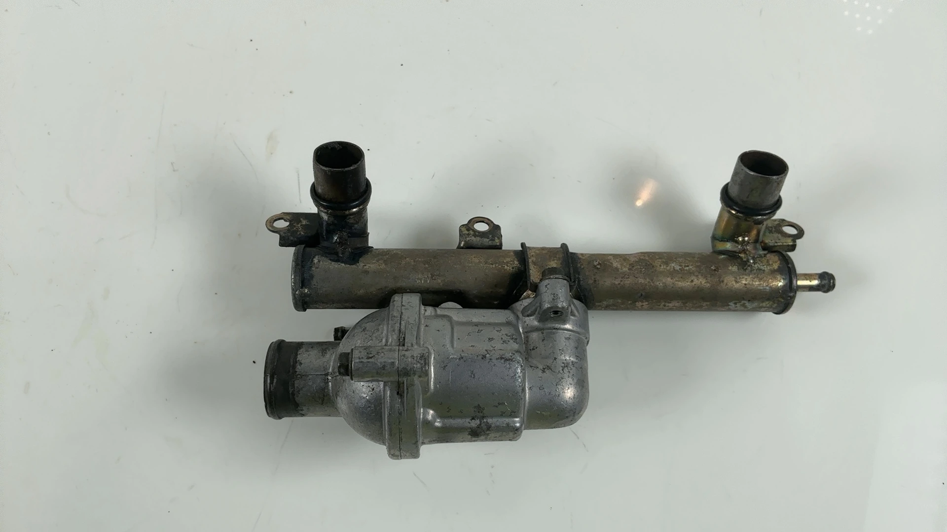 Yamaha FZR1000 3GM 1000cc Thermostat Housing 1989-1995 OEM 3GM-12417-00-00 - Image 7
