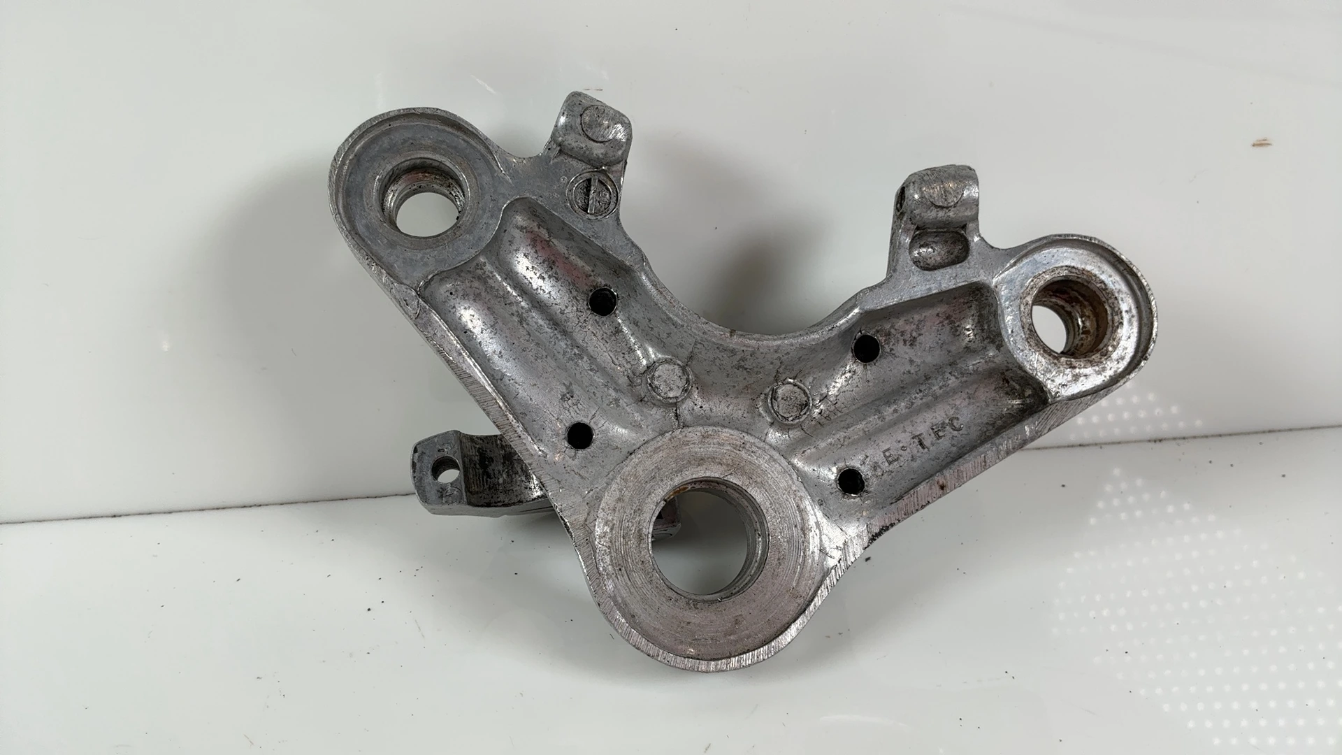 Honda CB100 CL100 100cc Upper Fork Bridge Triple Tree 1970-1972 OEM 53231-105-000 - Image 2