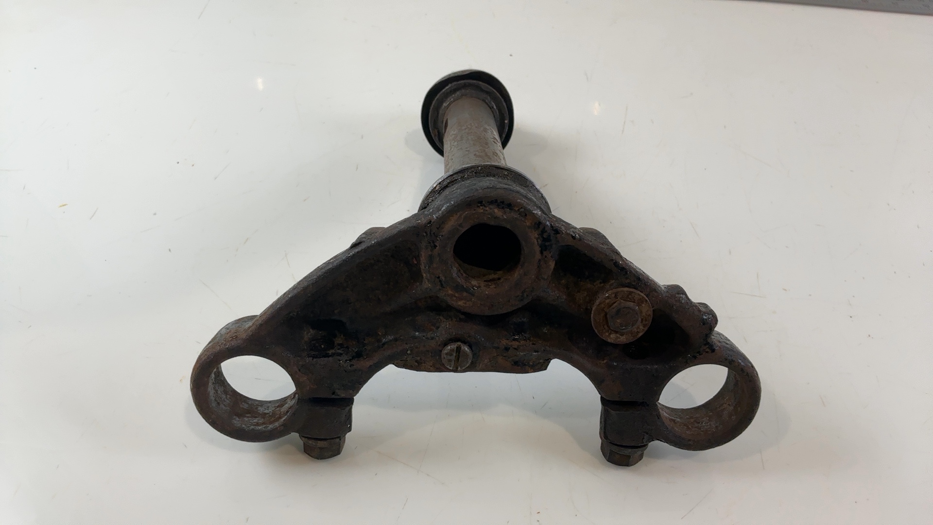 Yamaha RX100 100cc Lower Fork Bridge Triple Tree Yoke 1985-1990 OEM 1R6-23340-00 - Image 4