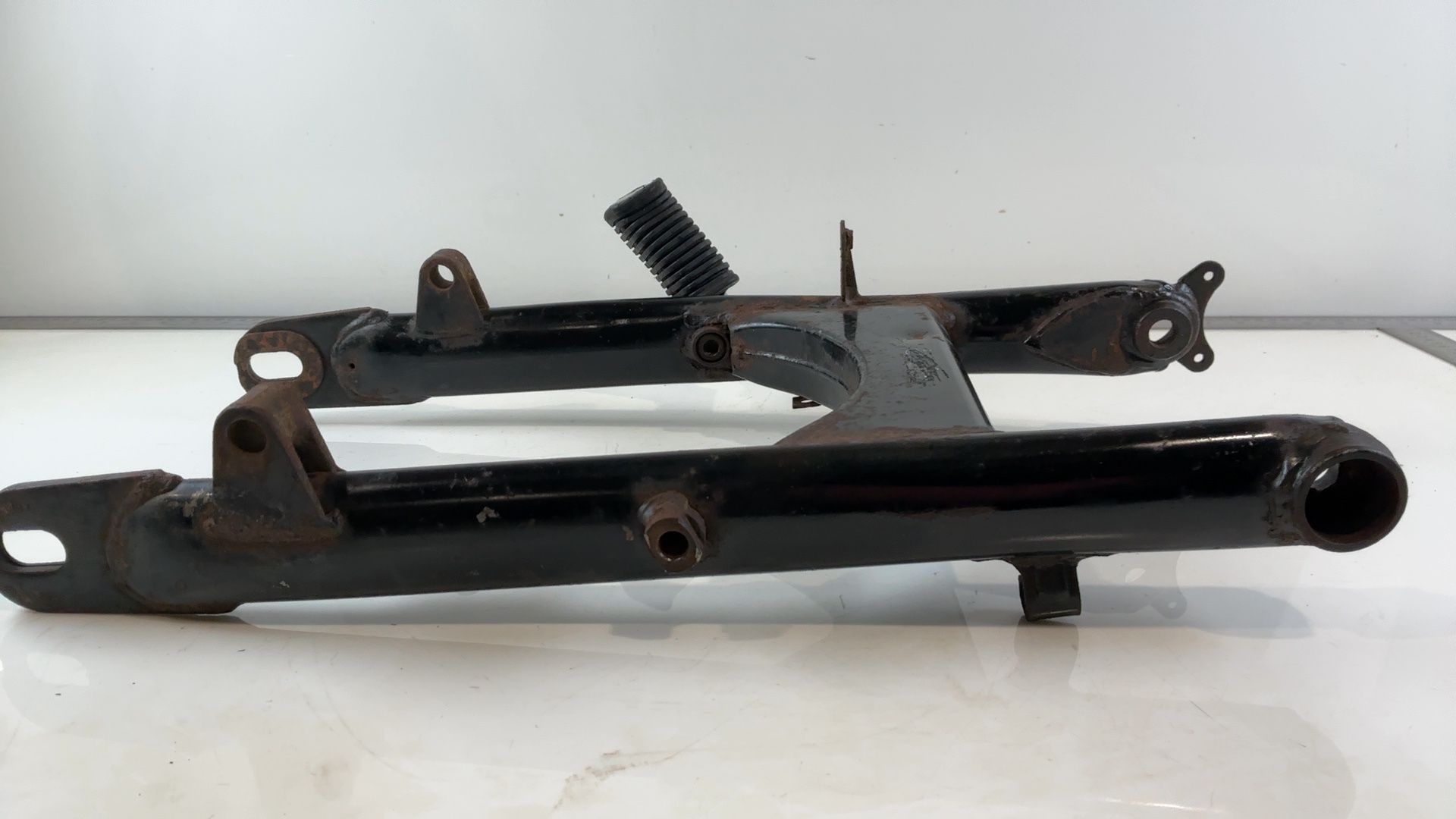 Suzuki Savage LS650 650cc Rear Wheel Swingarm 1986-2004 OEM 61100-24B03-019 - Image 5