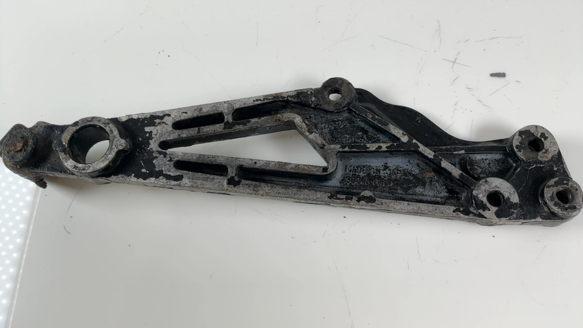 Kawasaki GT550 Z550G 550cc Left Footrest Bracket 1987 1988 OEM 35011-1152 - Image 7