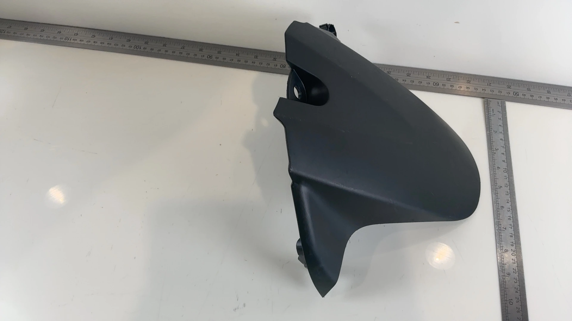 Suzuki GSXR 600 GSXR750 K8 K9 Rear Hugger Mudguard 2008 2009 OEM 63114-01H02 - Image 3