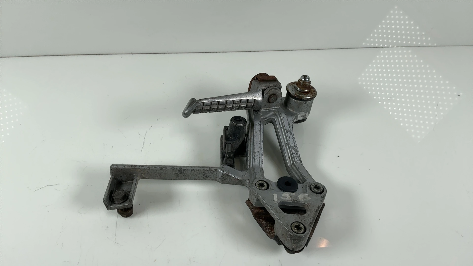 Kawasaki GPX600R ZX600C 600 Left Passenger Footrest Bracket 1988-1997 35011-1342 - Image 3