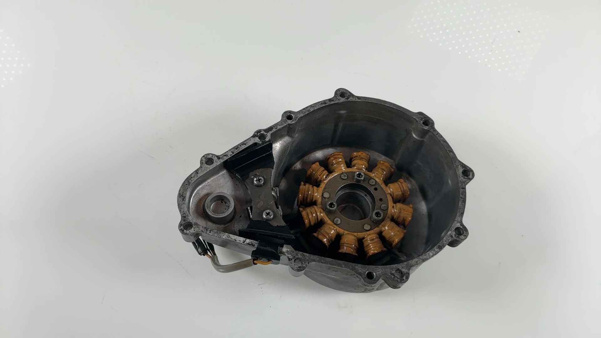Kawasaki KZ440 LTD 440cc Stator Magneto Cover 1980-1983 OEM 14031-1023 - Image 5