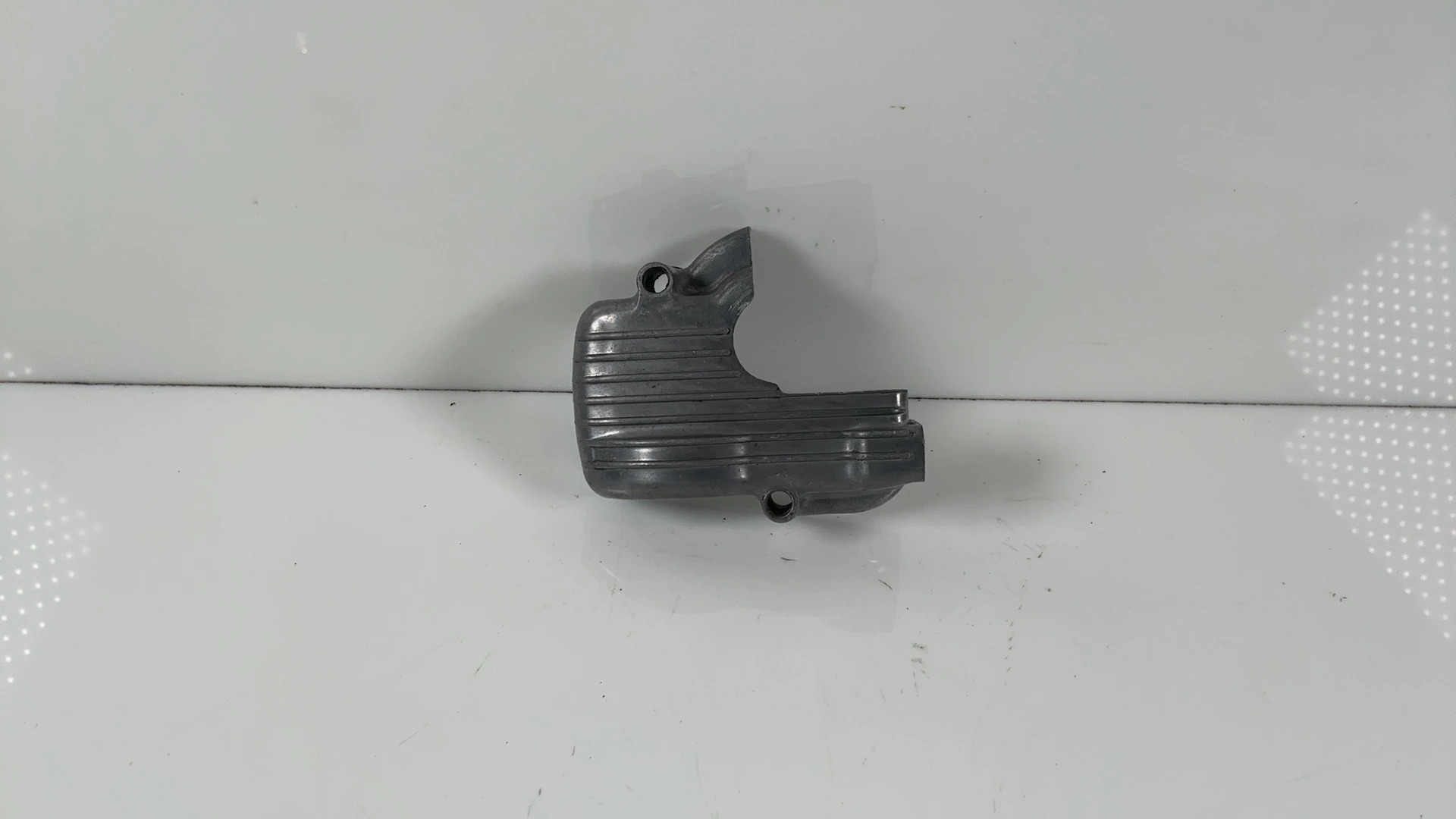 Suzuki Titan T500 500 CC Oil Pump Cover 1968-1977 OEM 11441-15000 - Image 1