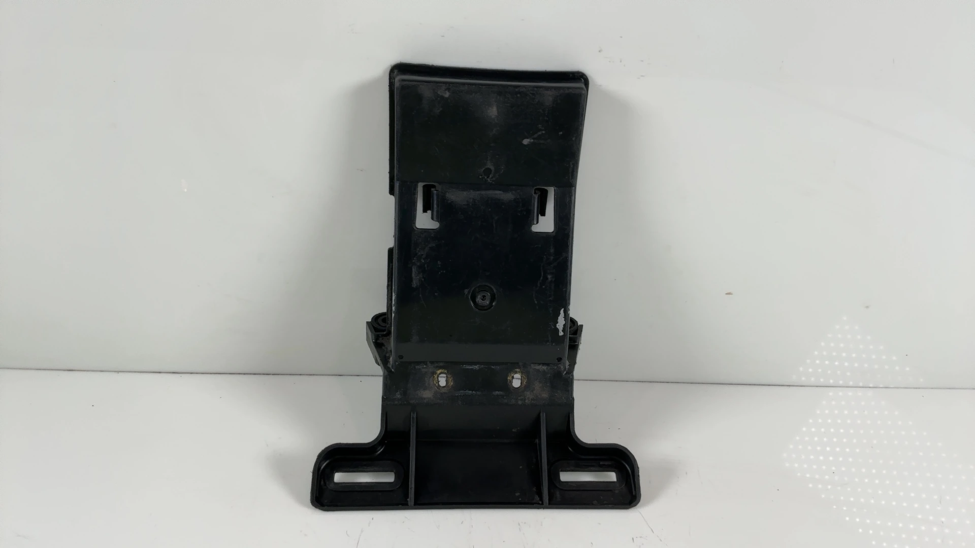 Yamaha TZR 125 2RJ 125cc License Plate Holder 1990-1991 OEM 2MY-21613-00-00 - Image 1
