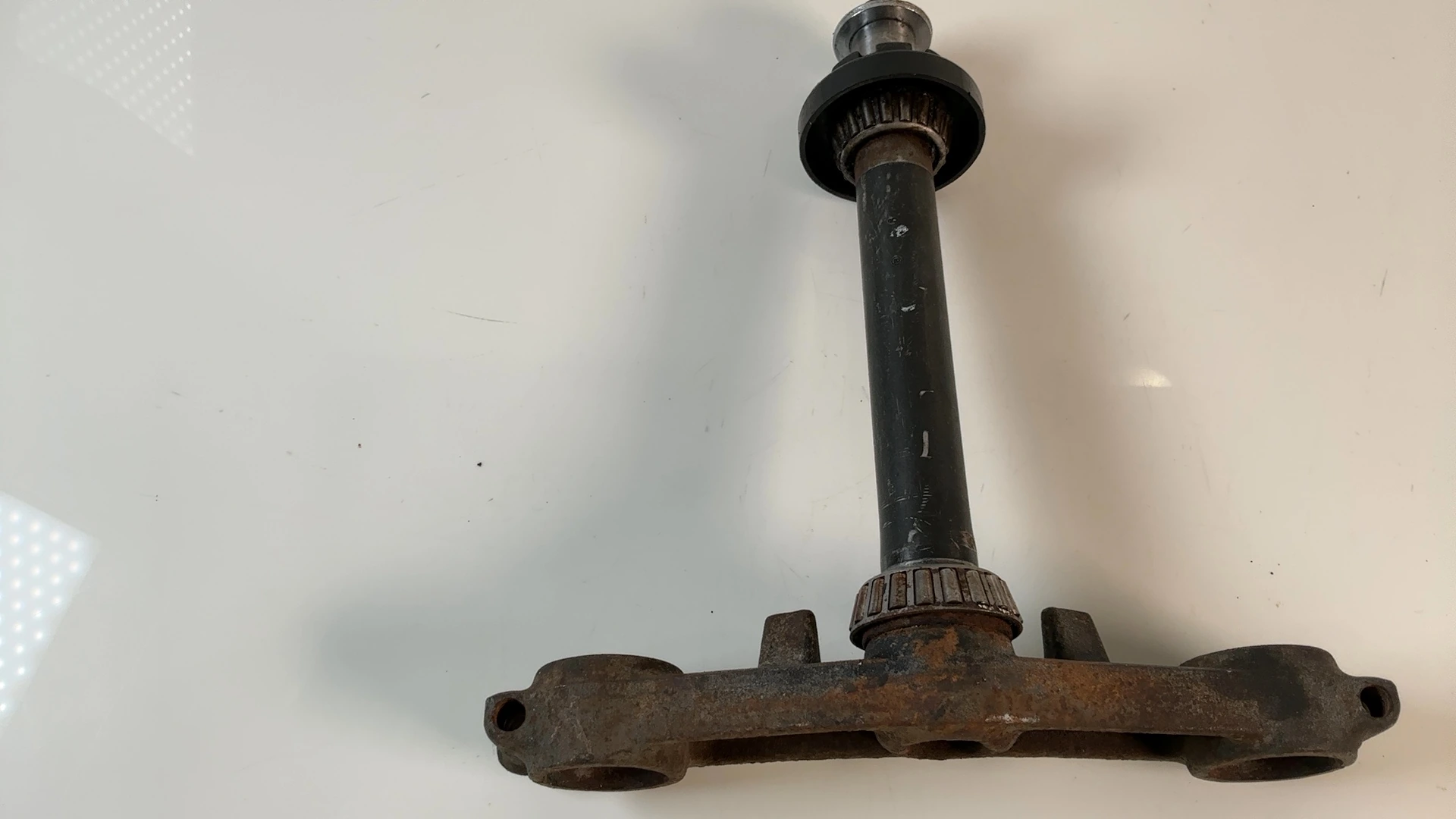 Kawasaki KZ750N KZ750 750cc Lower Triple Tree Stem 1982-1983 OEM 44037-1101 - Image 2