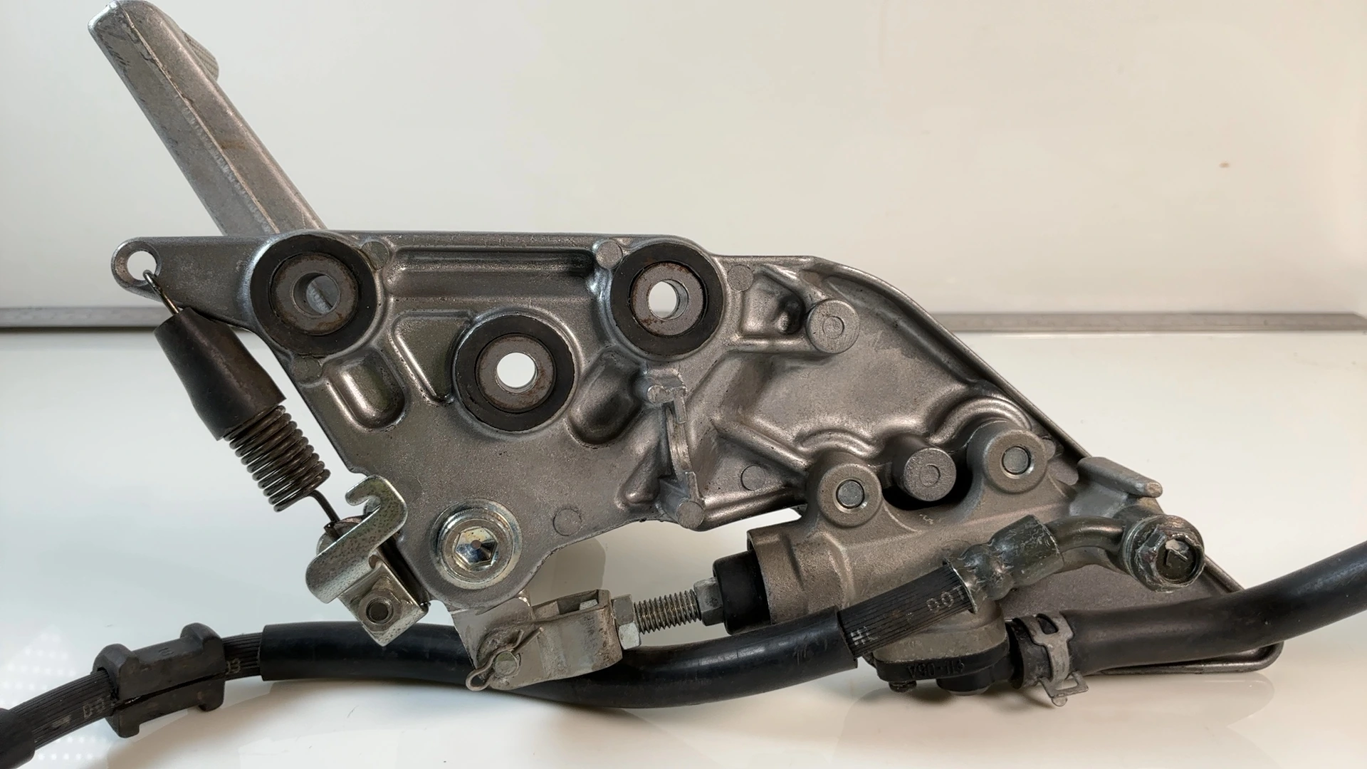 Suzuki Bandit GSF1200 1200 CC Right Rearset Brake Pedal 2001-2006 OEM 31E10-E - Image 5