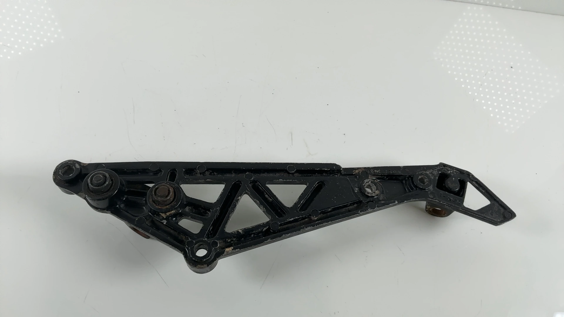 Kawasaki GPz 750 ZX750 750cc Left Foot Peg Bracket 1983-1985 OEM 34003-1162 - Image 5