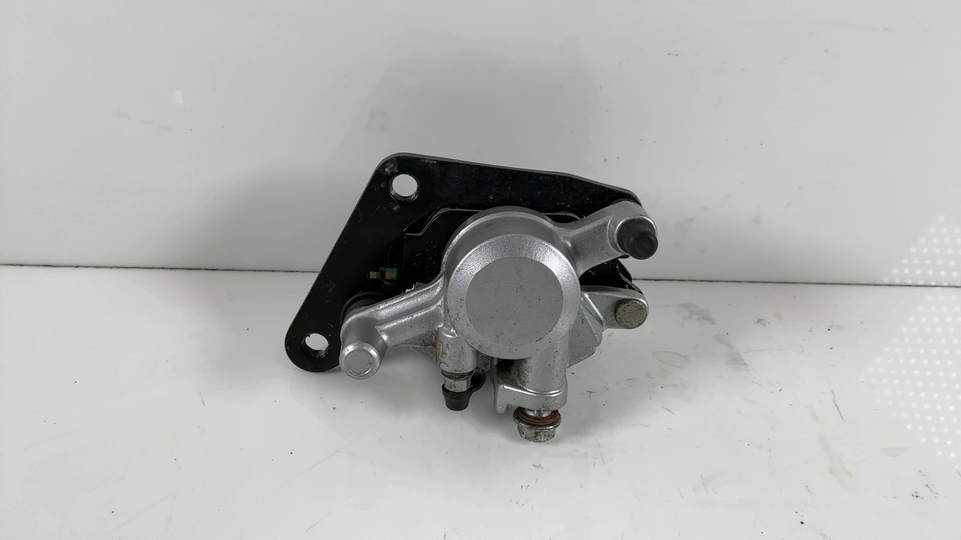 Yamaha YBR125 YBR 125 125cc Front Brake Caliper 2015 2018 OEM 3D9-F580U-02-00