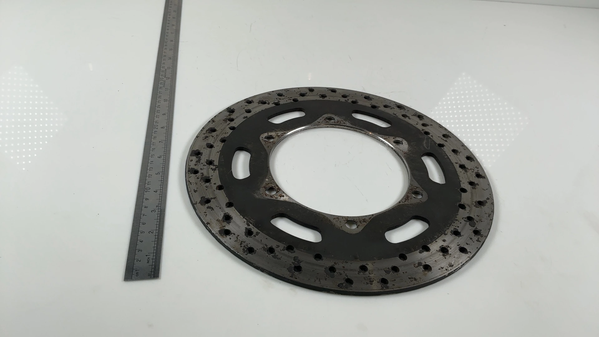 Triumph Scrambler 900 Front Disc Brake Plate 2006-2014 OEM T2023344 - Image 4