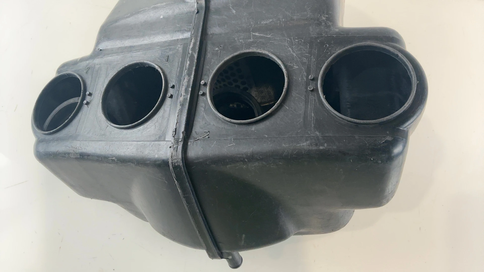 Suzuki GSXR 750 1100 GSX-R750 750cc Air Filter Box 1985-1987 OEM 13700-27A11 - Image 4