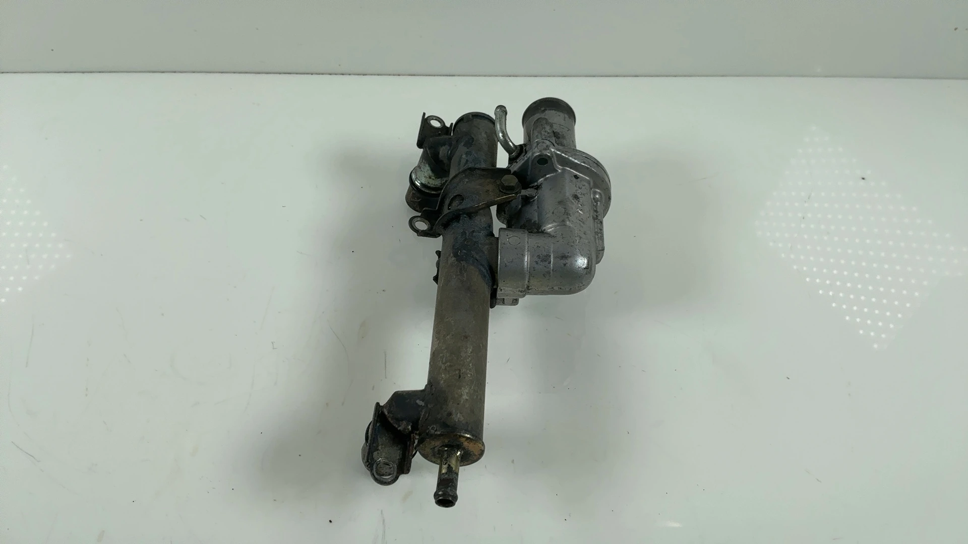 Yamaha FZR1000 3GM 1000cc Thermostat Housing 1989-1995 OEM 3GM-12417-00-00 - Image 3