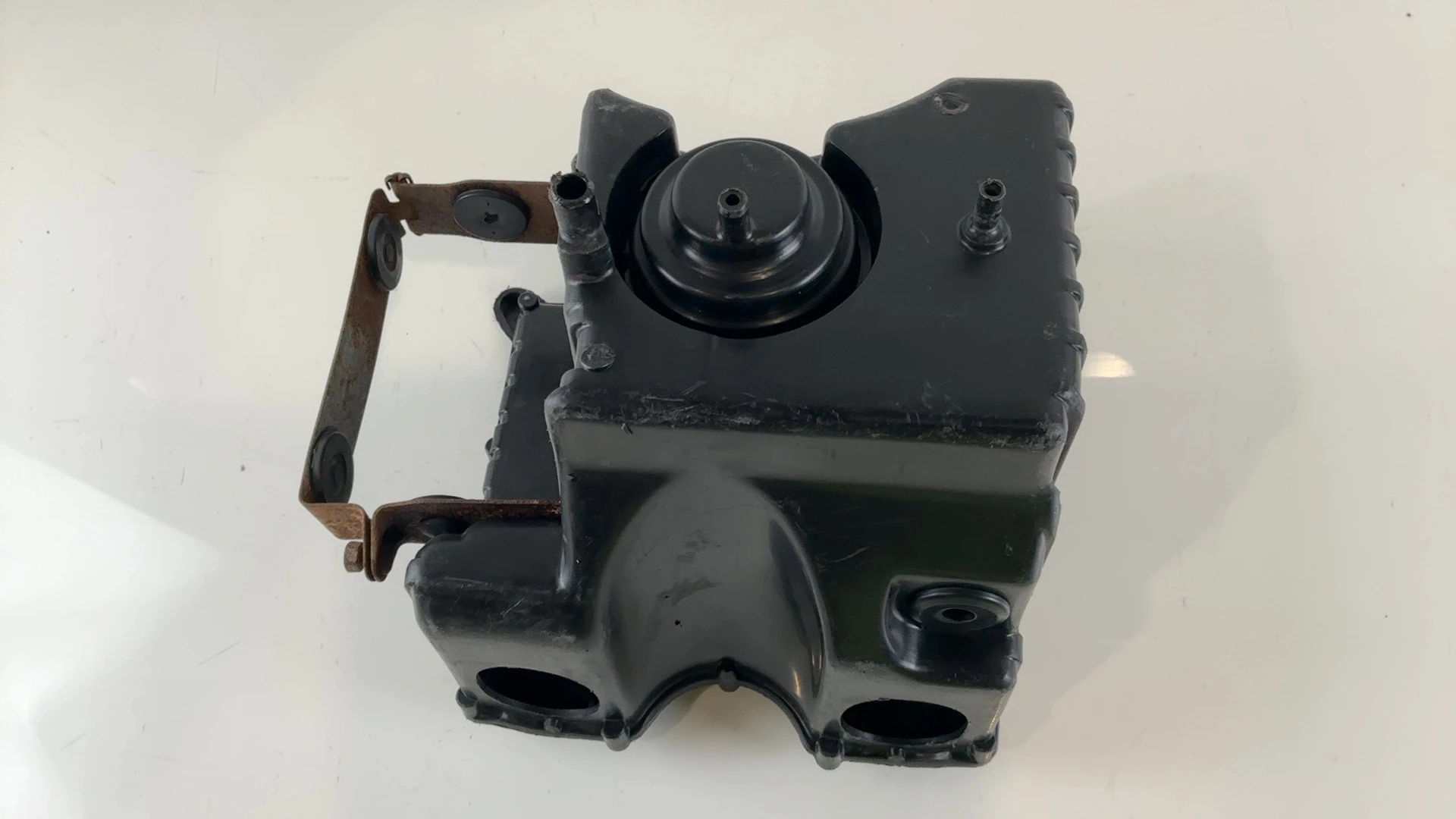 Honda CX500 CX500C CX500D 500cc Air Filter Box 1978-1983 OEM 17210-415-000