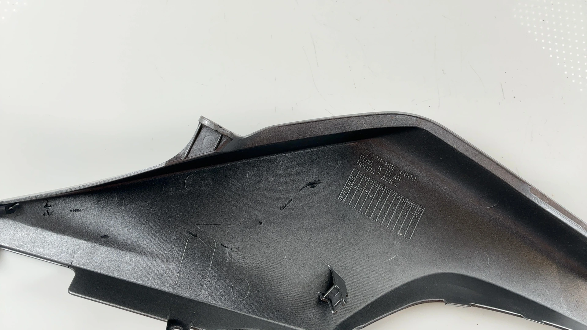 Honda VFR1200F SC63 1200cc Rear Tail Fairing Cowl LH 2010-12 OEM 77230-MGE-010ZA - Image 6