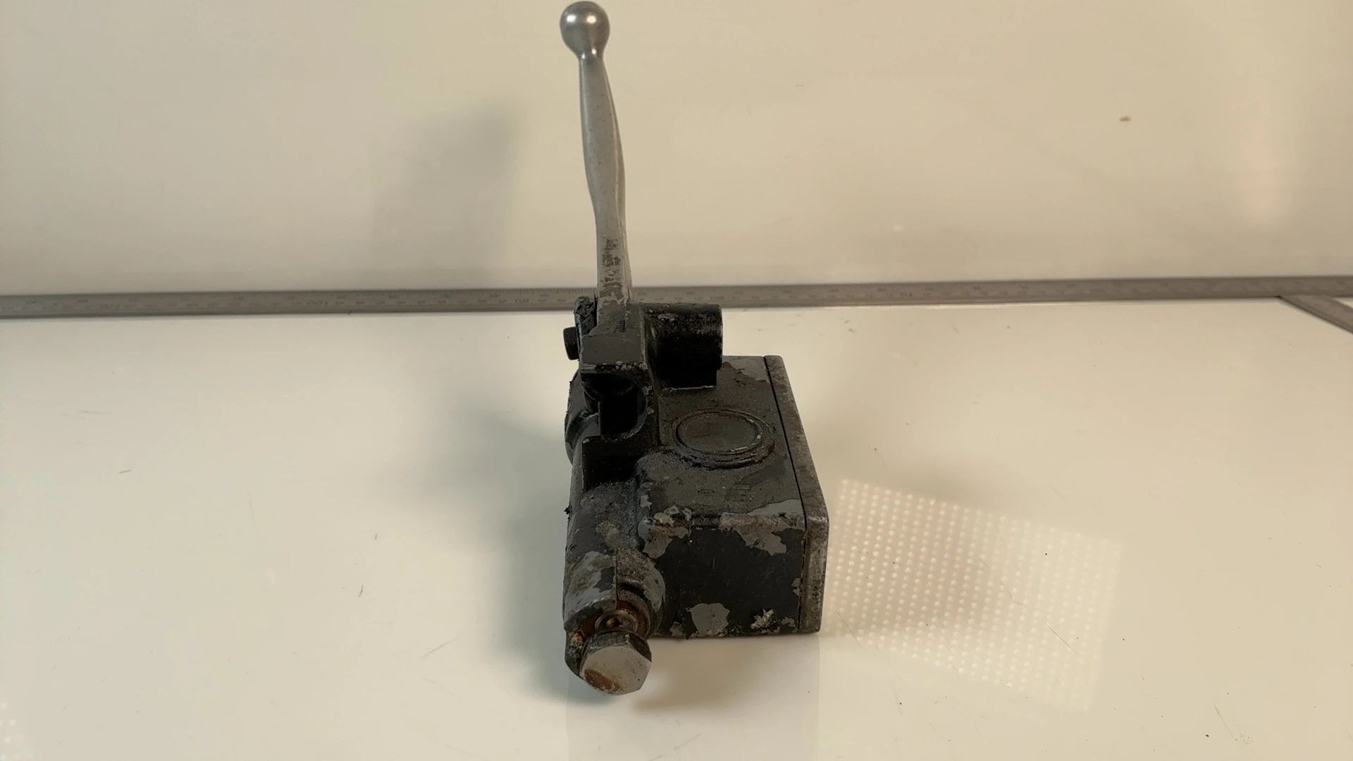 Kawasaki KZ400 LTD 400 CC Front Brake Master Cylinder 1978 1979 OEM 43015-032 - Image 5