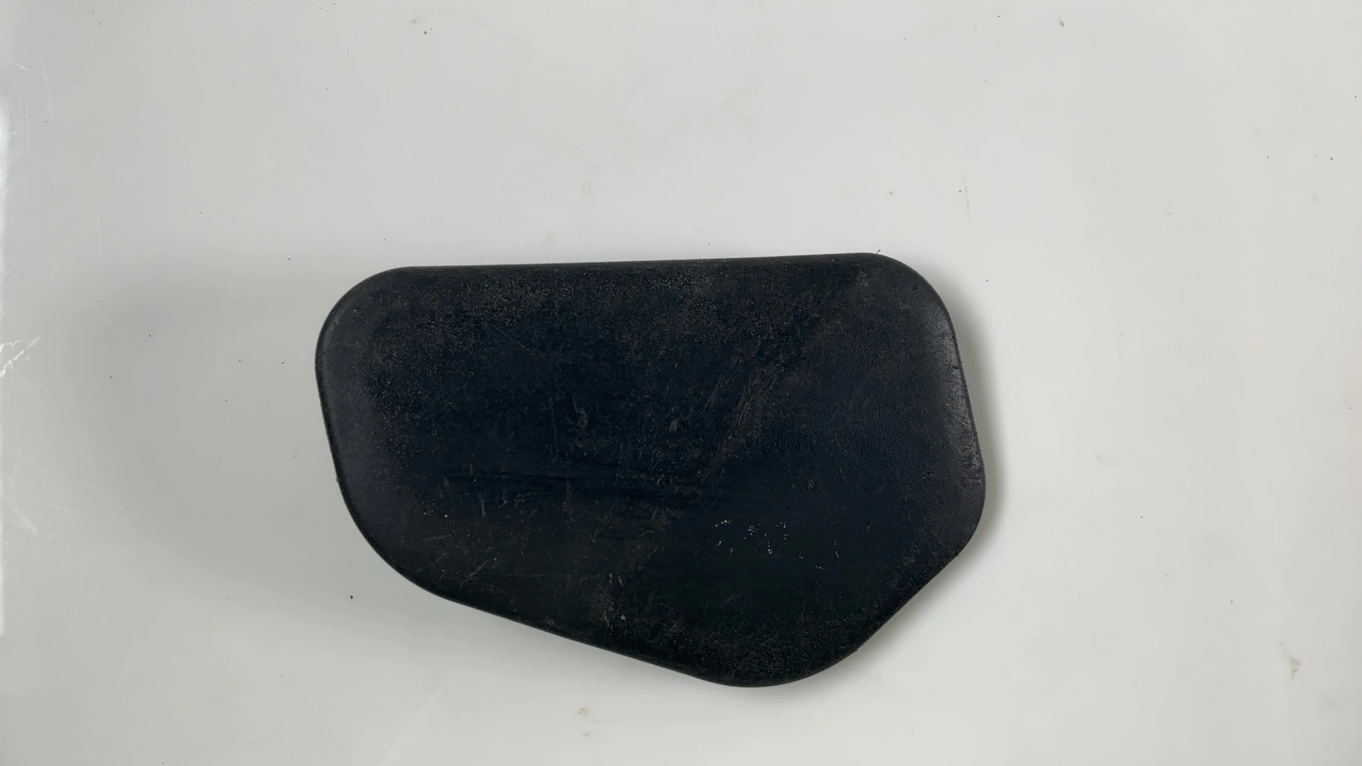 Suzuki Bandit GSF600 600cc Right Frame Infill Cover Cap 1995-1999 OEM 41639-26E00 - Image 6