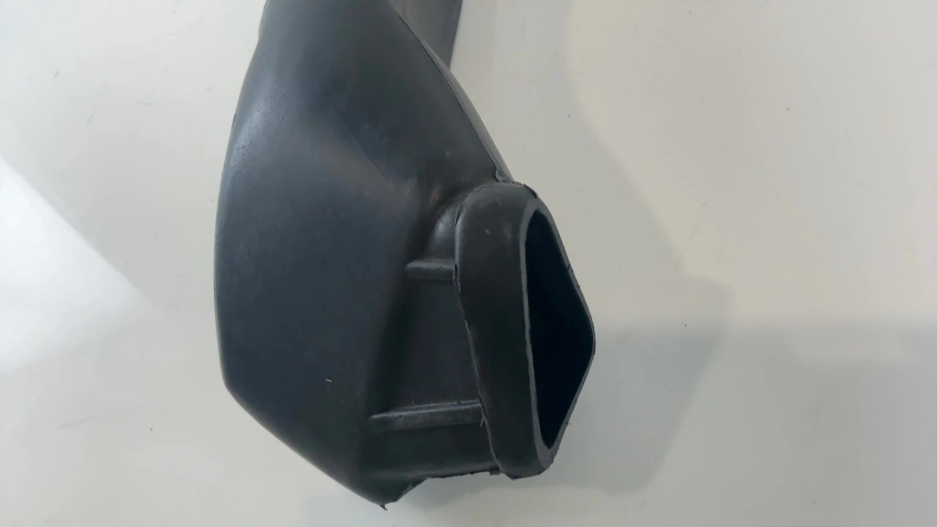 Aprilia RS 125 125CC Air Intake Duct 1999-2005 OEM AP8139128 - Image 4