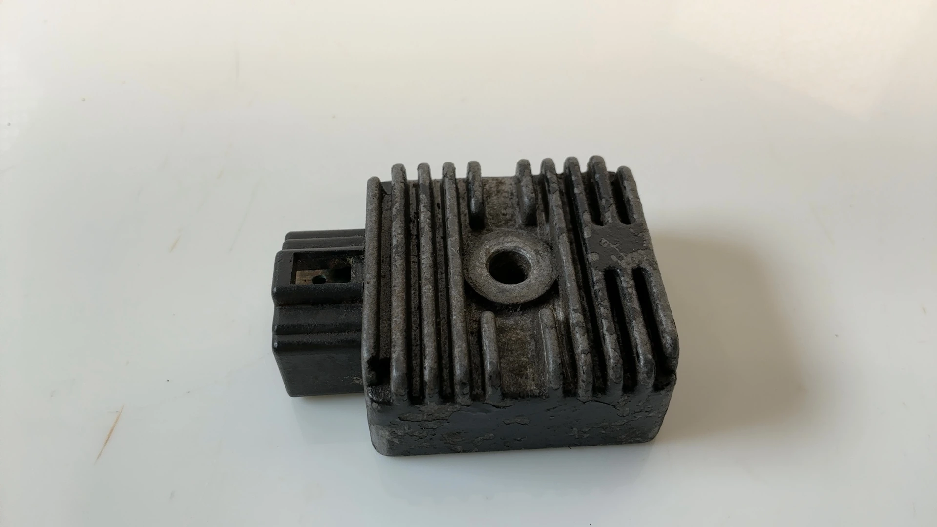 Suzuki RMX 50 Shindengen 50cc Regulator Rectifier 1996-2001 OEM 32800-03E01 - Image 7