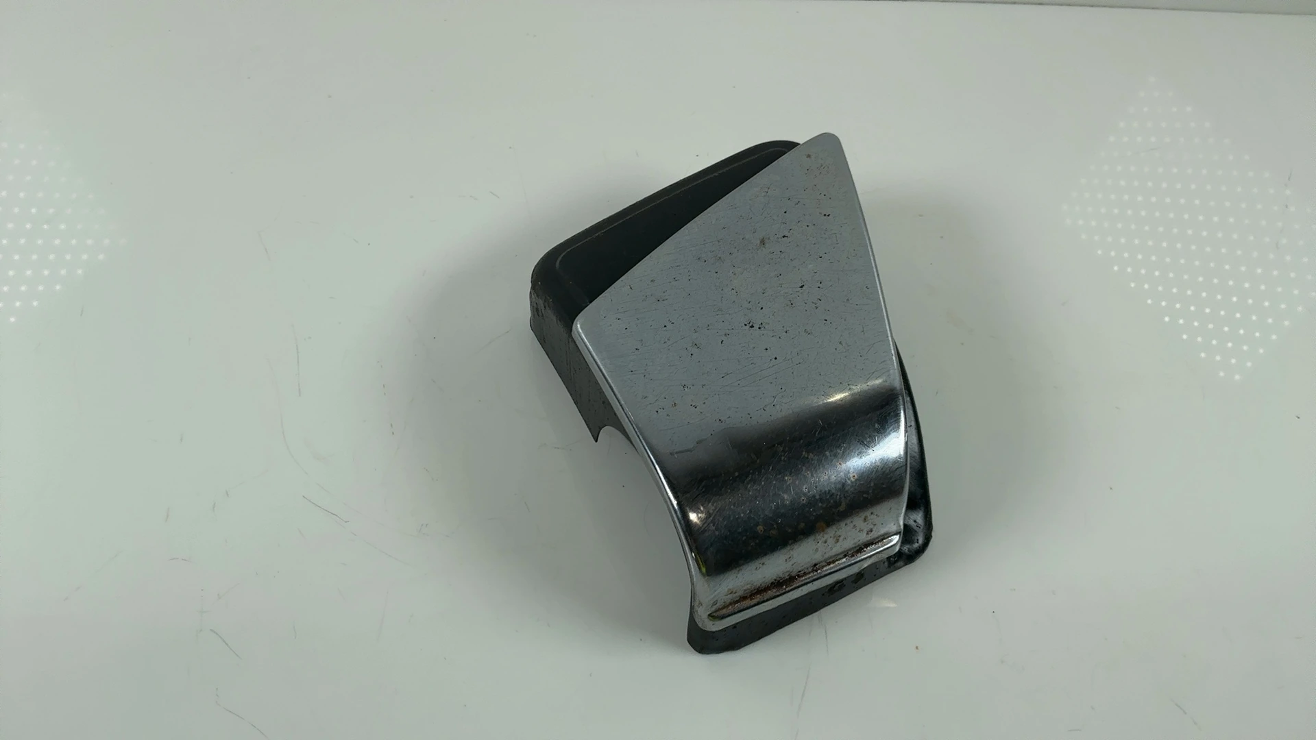 Suzuki GS750GL GS750 750cc Right Airbox Chrome Trim Cover 1980 1981 13831-49200