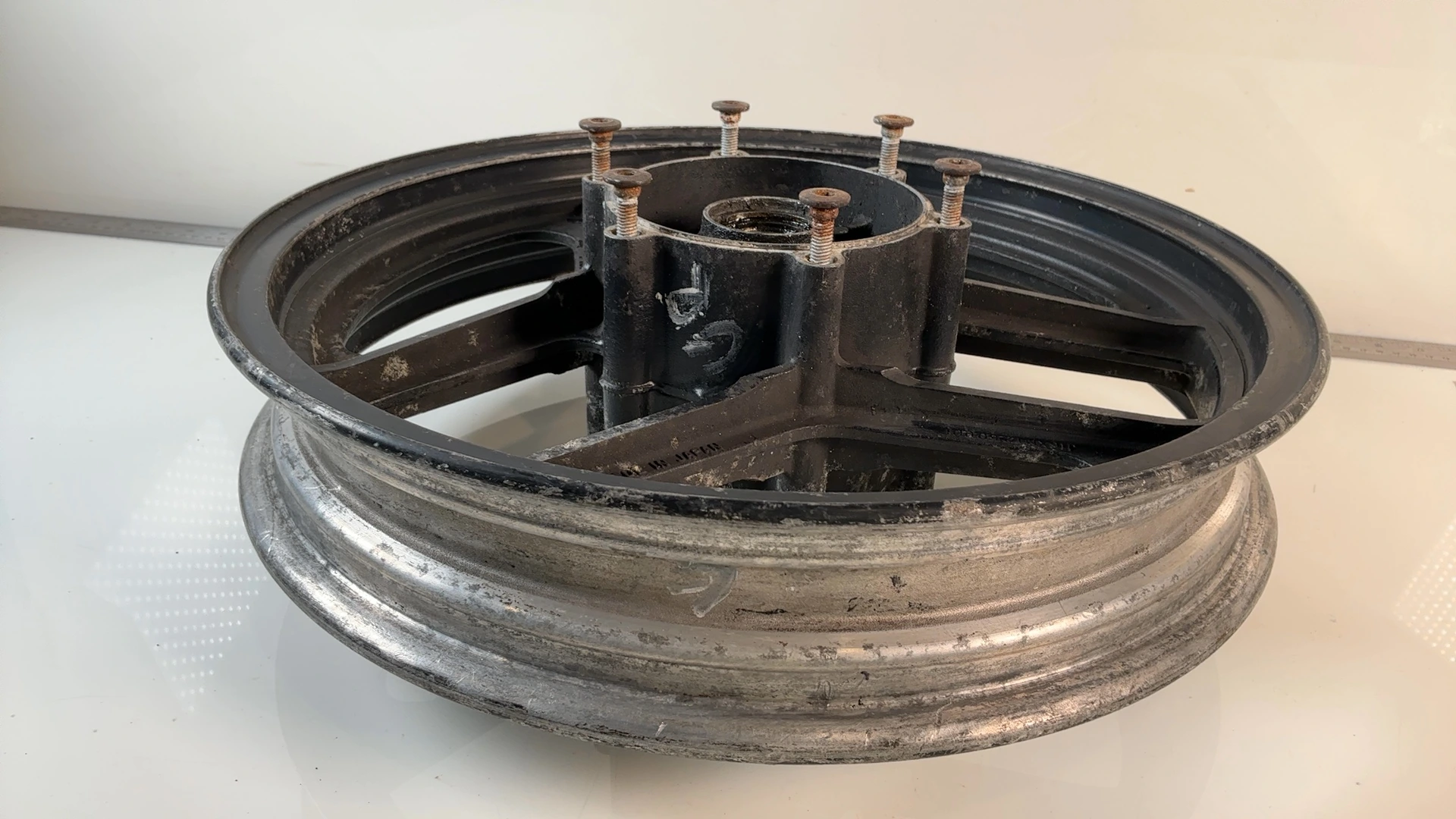 Kawasaki GPZ1000RX ZX1000 1000cc Rear Wheel Rim 1986-1988 OEM 41073-1312-R2 - Image 4
