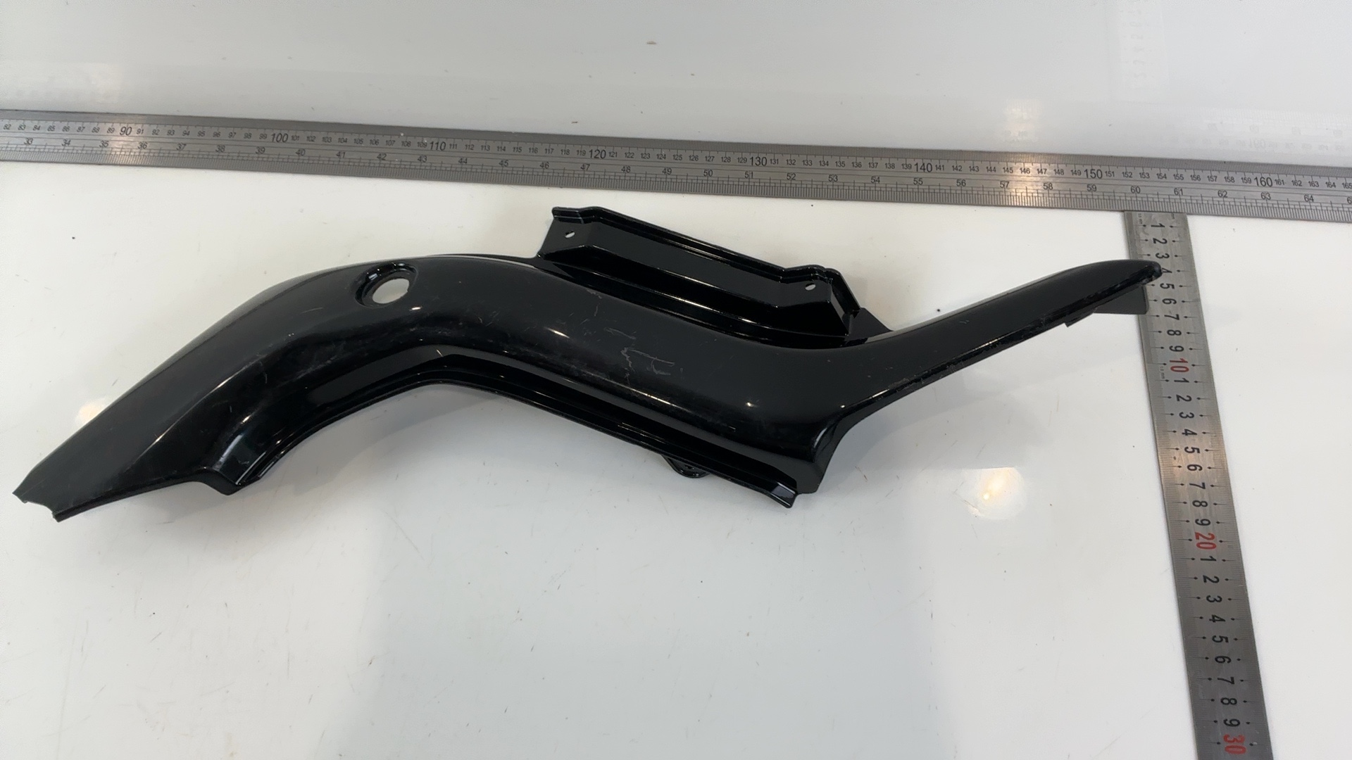 Suzuki Boulevard M109R VZR1800 Rear Left Side Fender Fairing 2006-24 63181-48G00 - Image 3