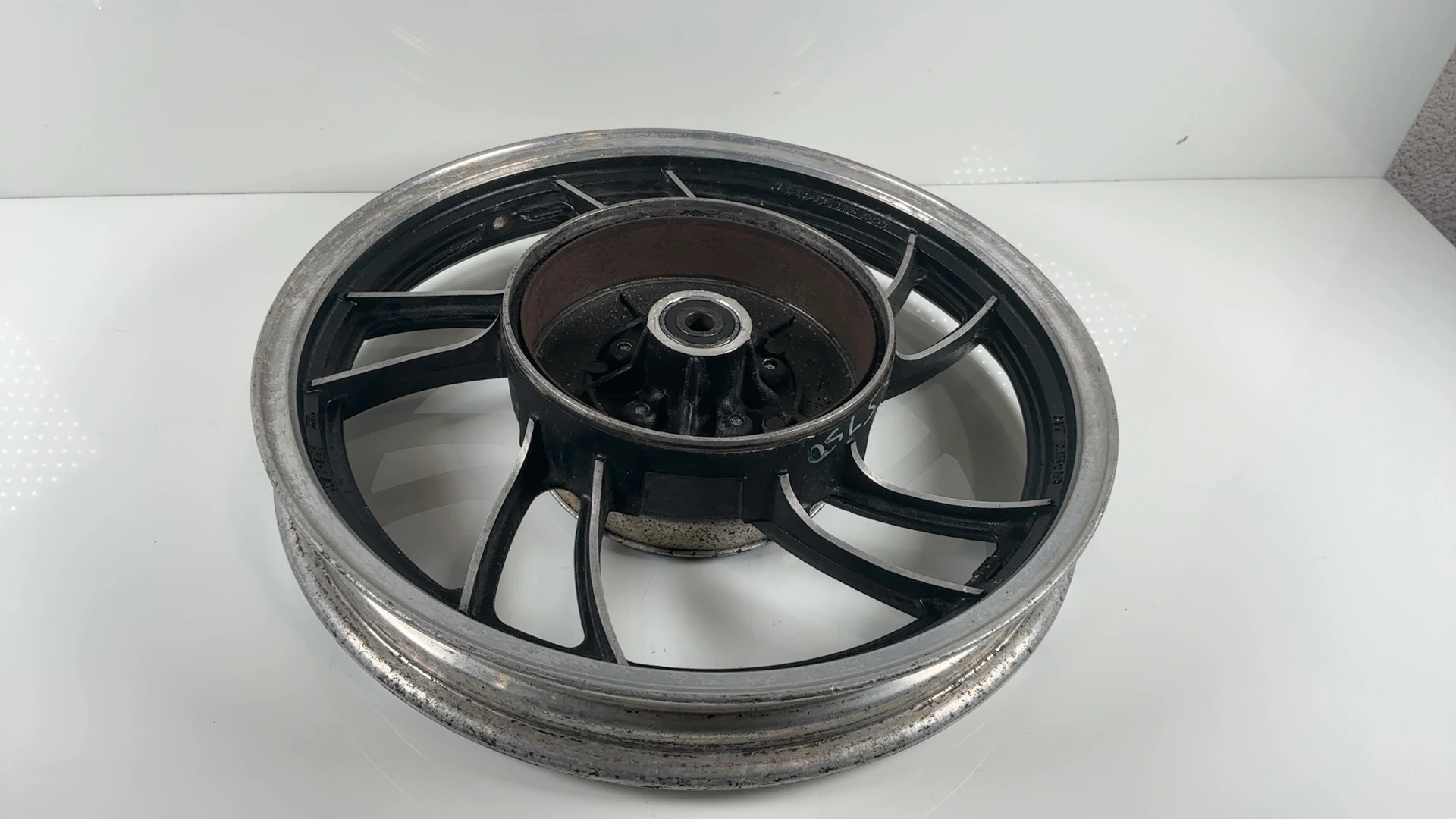 Yamaha Seca XJ750R 750 Rear Wheel Rim 1981-1983 OEM 5G2-25338-29-98 - Image 4