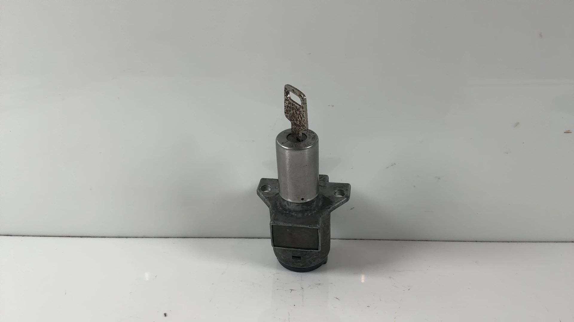 Honda CX500 Deluxe CX500D 500cc Ignition Switch Lock 1980 1981 OEM 35100-415-017 - Image 2