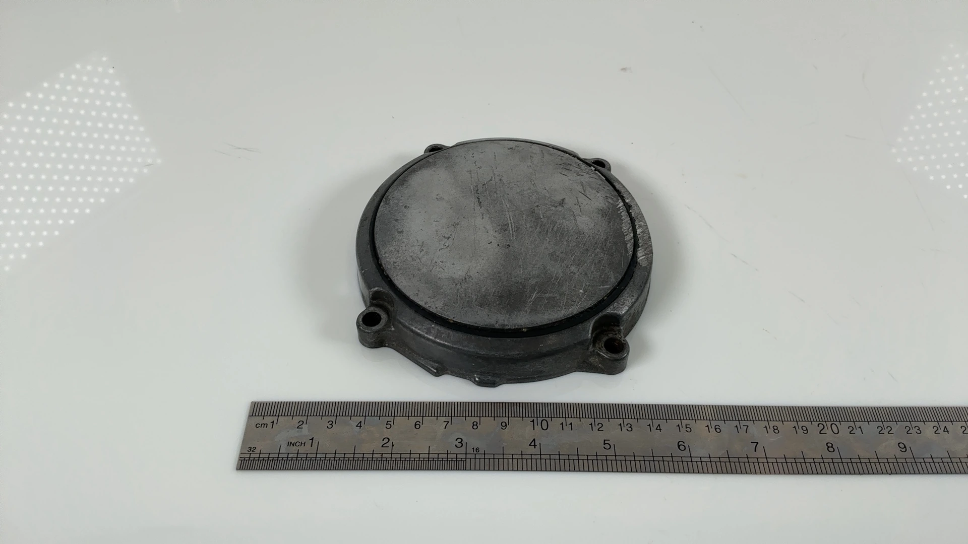 Yamaha Maxim XJ650 650cc Engine Oil Pump Cover 1980-1982 OEM 4W5-15416-00 - Image 1