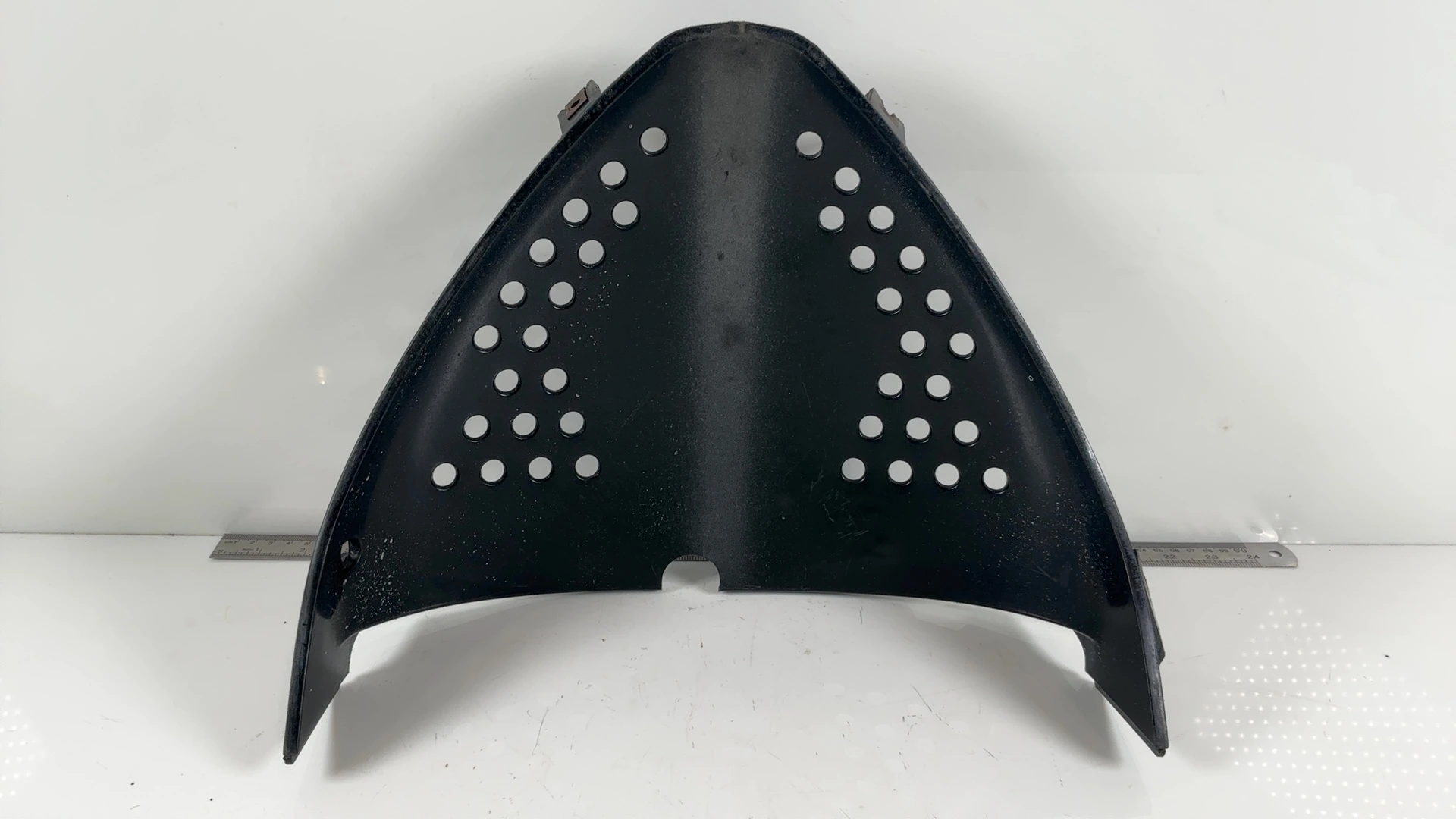 Suzuki GSXR750 GSXR600 Lower Center Inner Cowl Fairing 1996-2000 OEM 94498-33E00