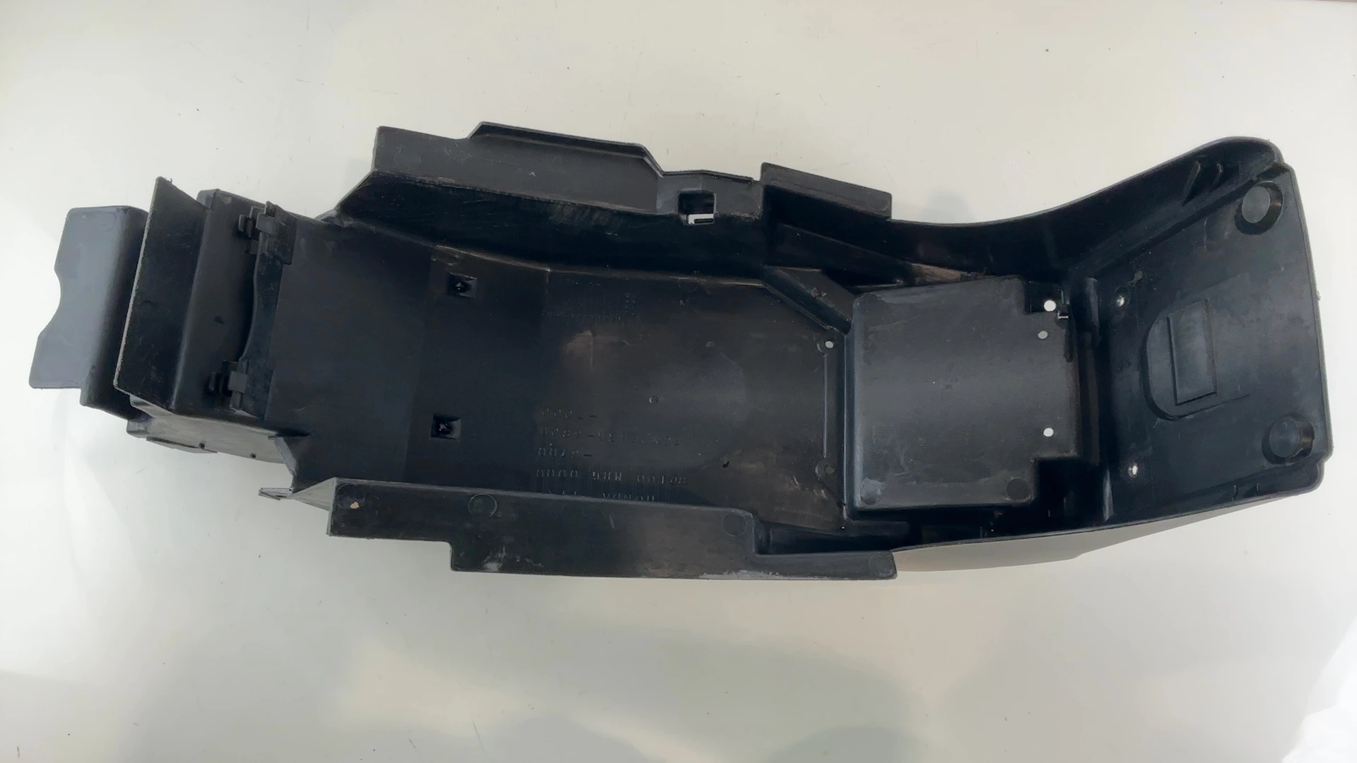 Honda Interceptor VFR800 RC46 800cc Rear Fender Undertail 1998-2001 80100-MBG-00 - Image 2