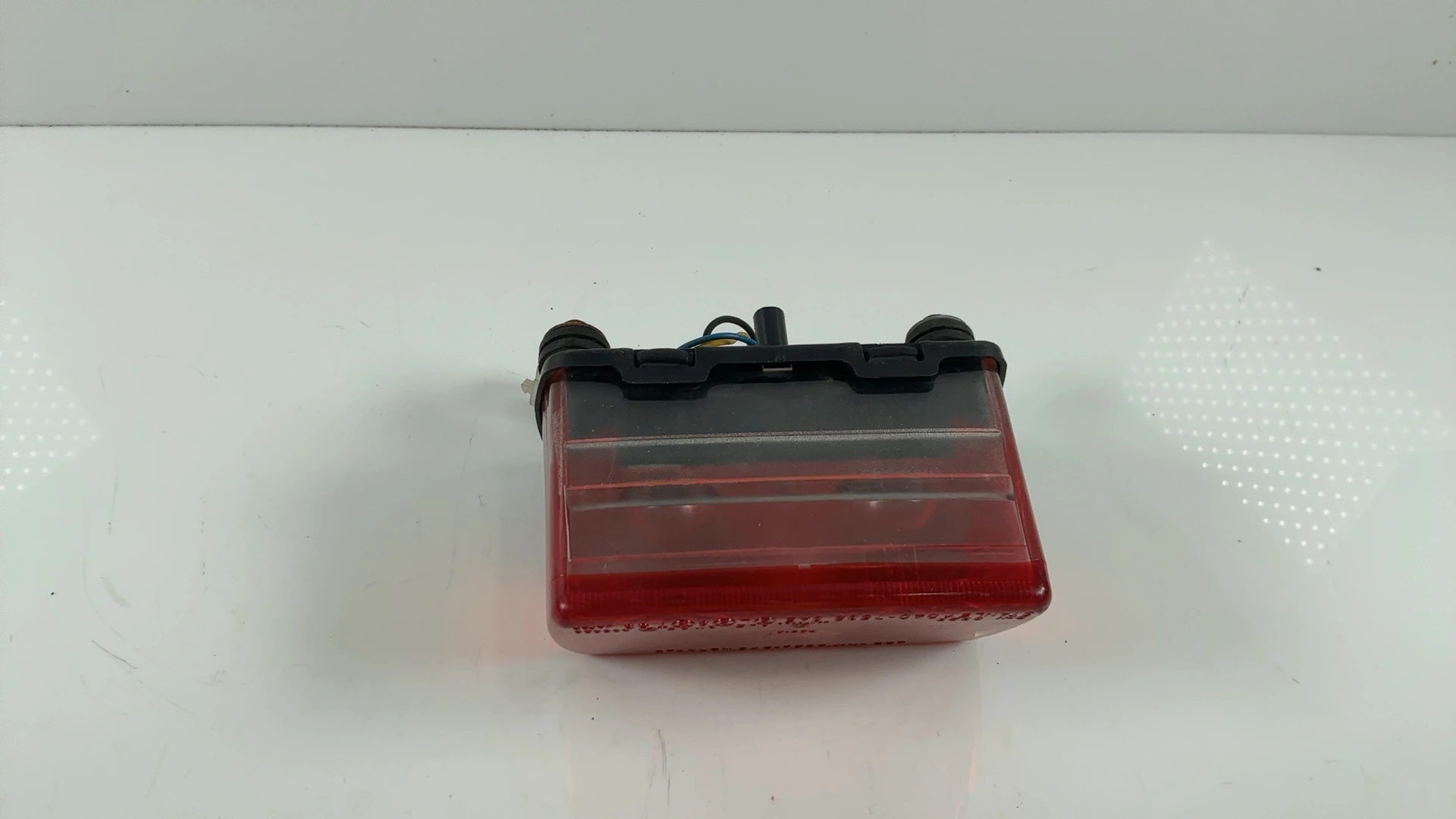 YAMAHA TRX850 TRX 850 850CC REAR TAIL BRAKE LIGHT 1996-1999 OEM 4UN-84710-00 - Image 6