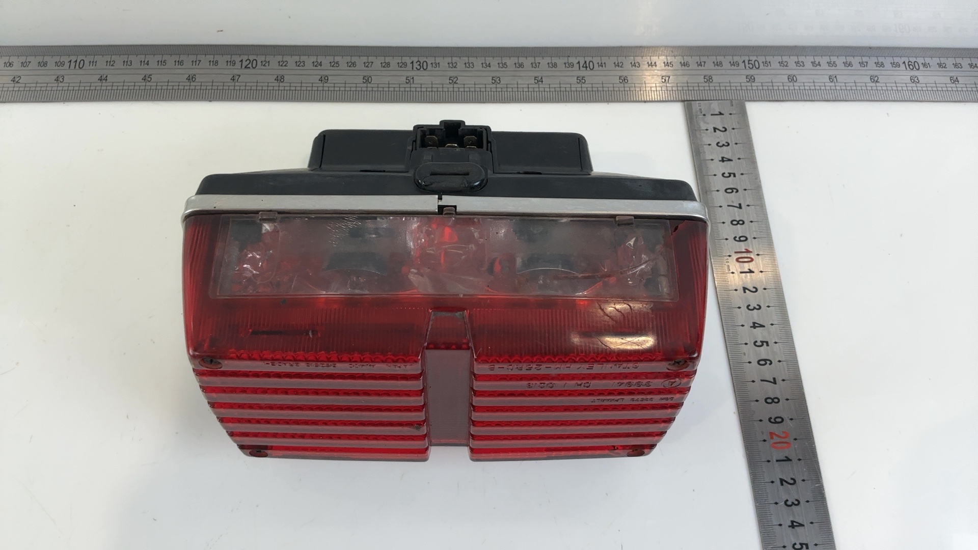 Honda CB900F CB900 900cc Rear Tail Light 1979-1983 OEM 33701-463-671 - Image 5