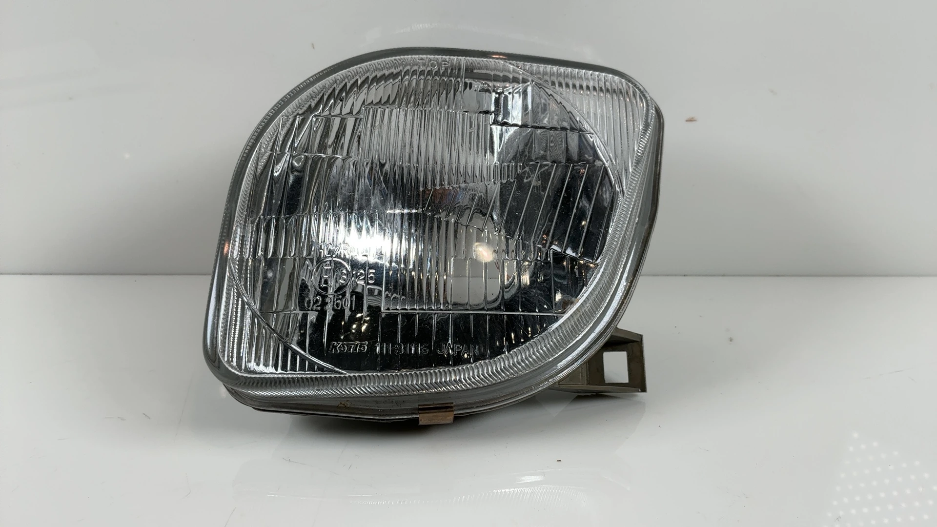 YAMAHA YZF750 R SP 750cc Right Headlight 1993-1998 OEM 4FM-8432A-40
