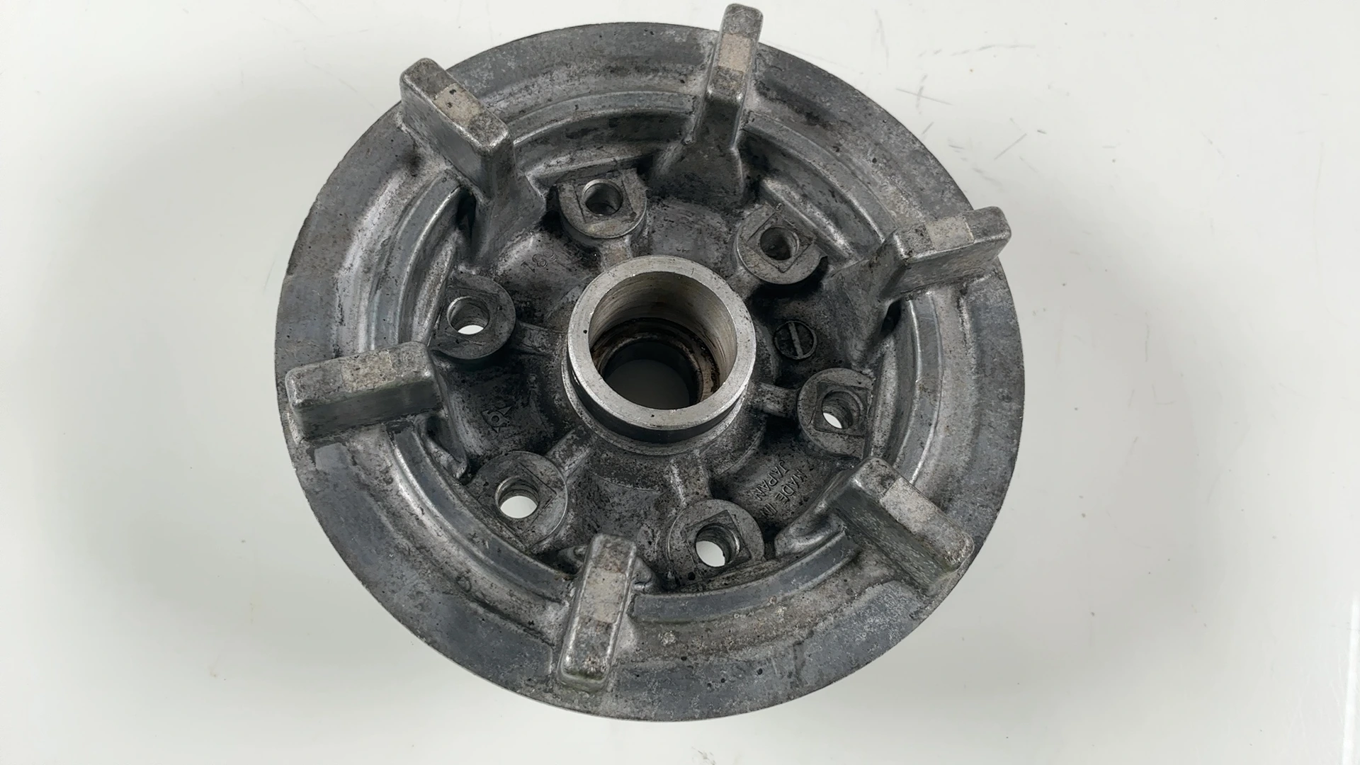 Suzuki GS750 GS 750 750cc Rear Sprocket Hub Carrier 1977-1979 OEM 64611-31000 - Image 6