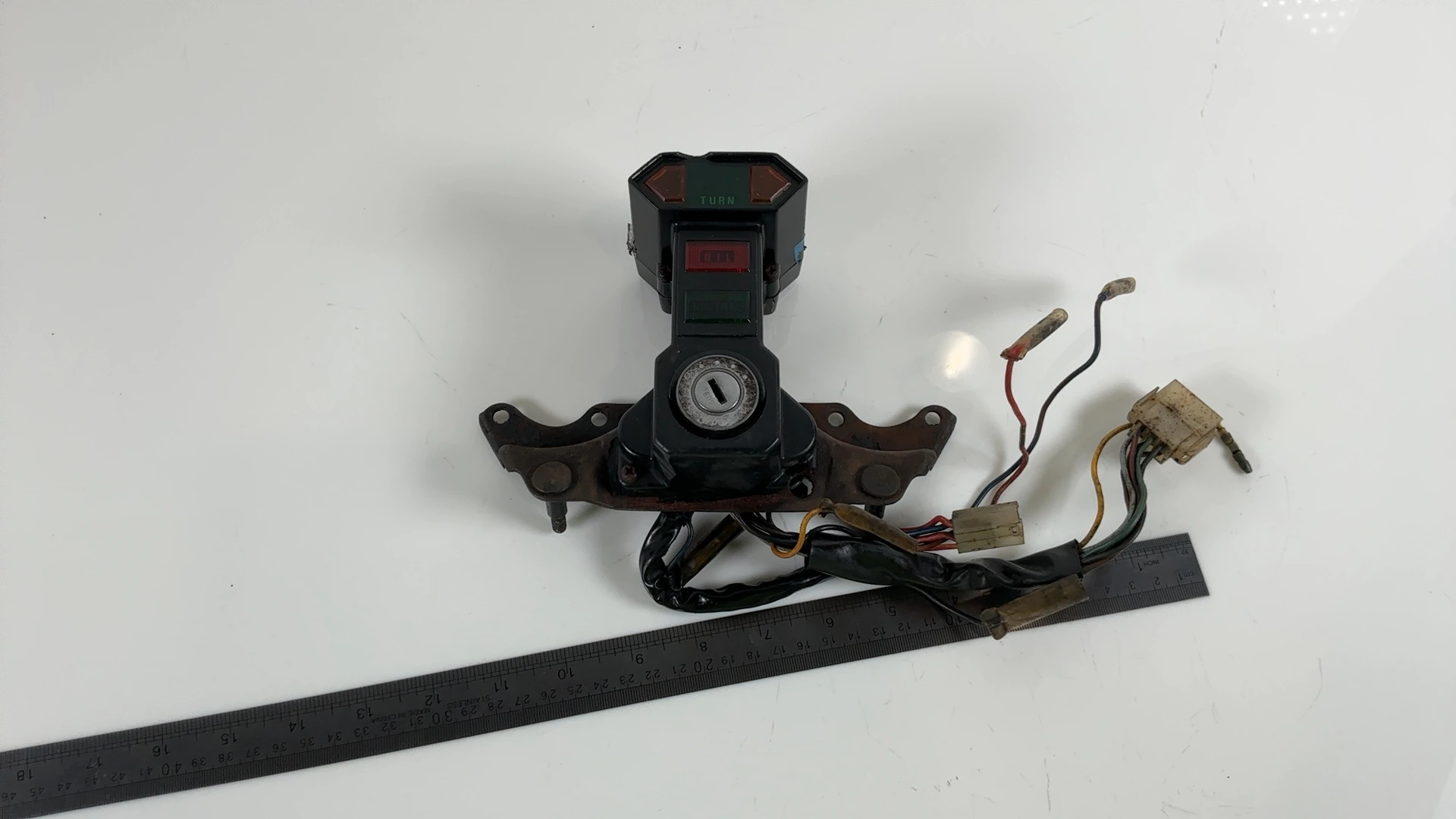Yamaha XS650 Standard 650cc Indicator Light Bracket 1977-79 OEM 1T3-83568-00-00 - Image 12