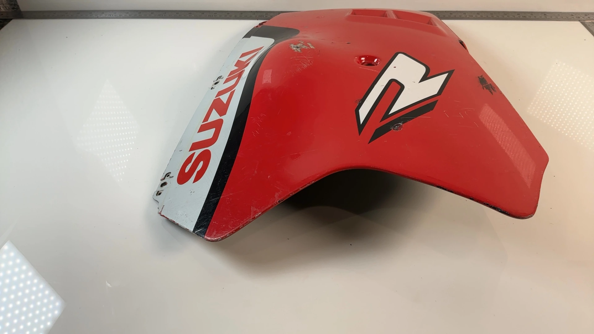 Suzuki GSXR 750 GSX-R1100 750cc Lower Right Side Fairing 1988-89 OEM 94471-17C0 - Image 6