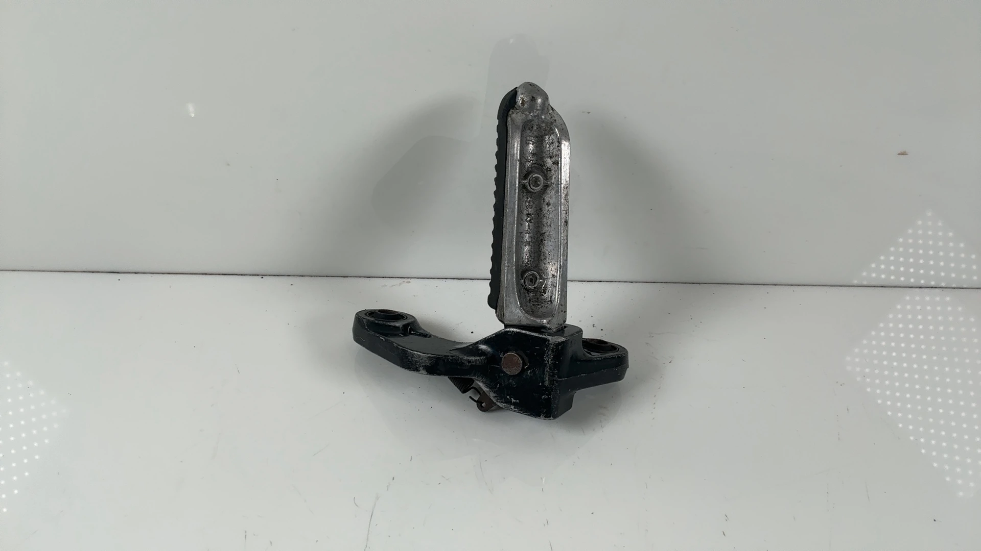 Suzuki Katana GSX600F 600cc Passenger Right Rear Foot Peg 1988-1996 43610-19C00 - Image 2