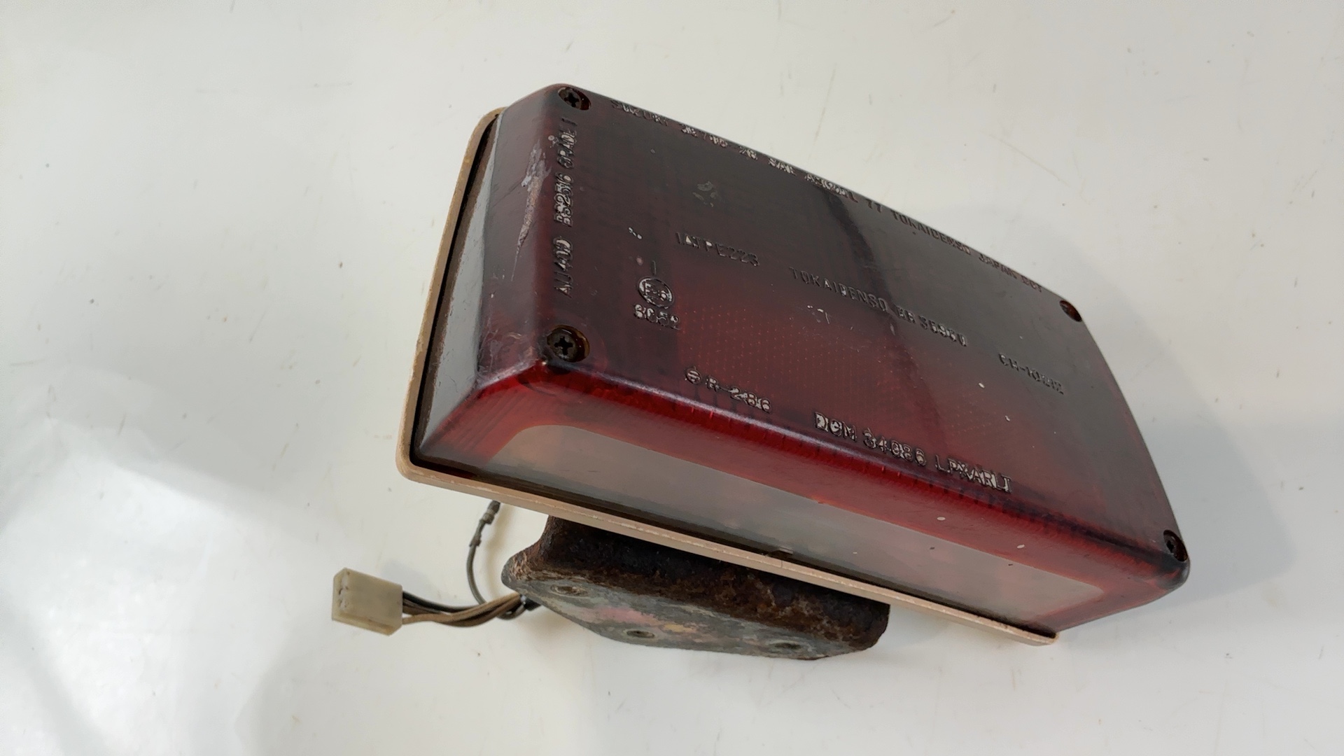 Suzuki GS 1000 GS1000 1000cc Taillight Brake Light 1978-1980 OEM 35710-49030 - Image 4