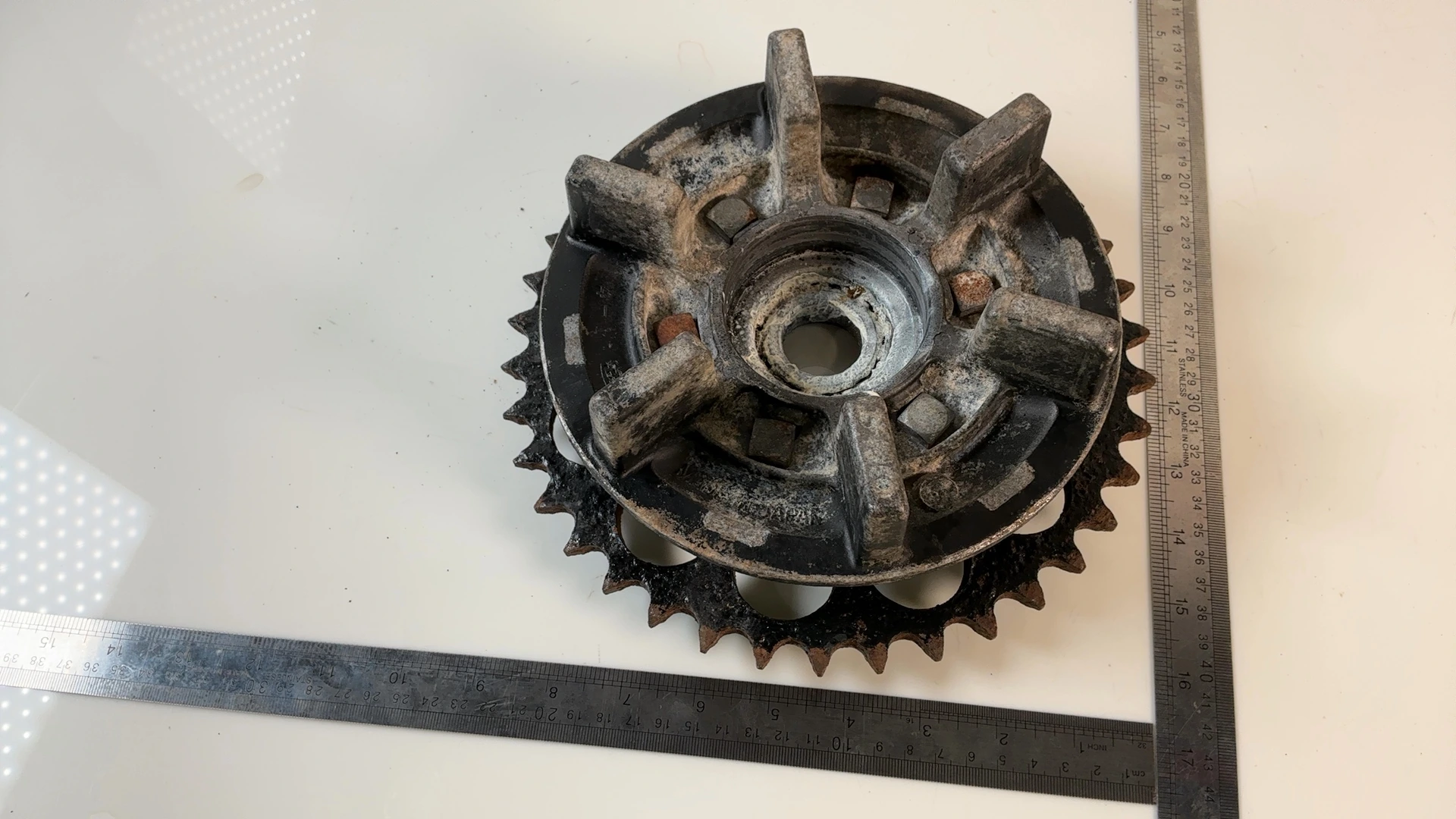 KAWASAKI GPZ750 750CC Rear Sprocket Hub Carrier 1983-1985 OEM 42033-1055 - Image 3