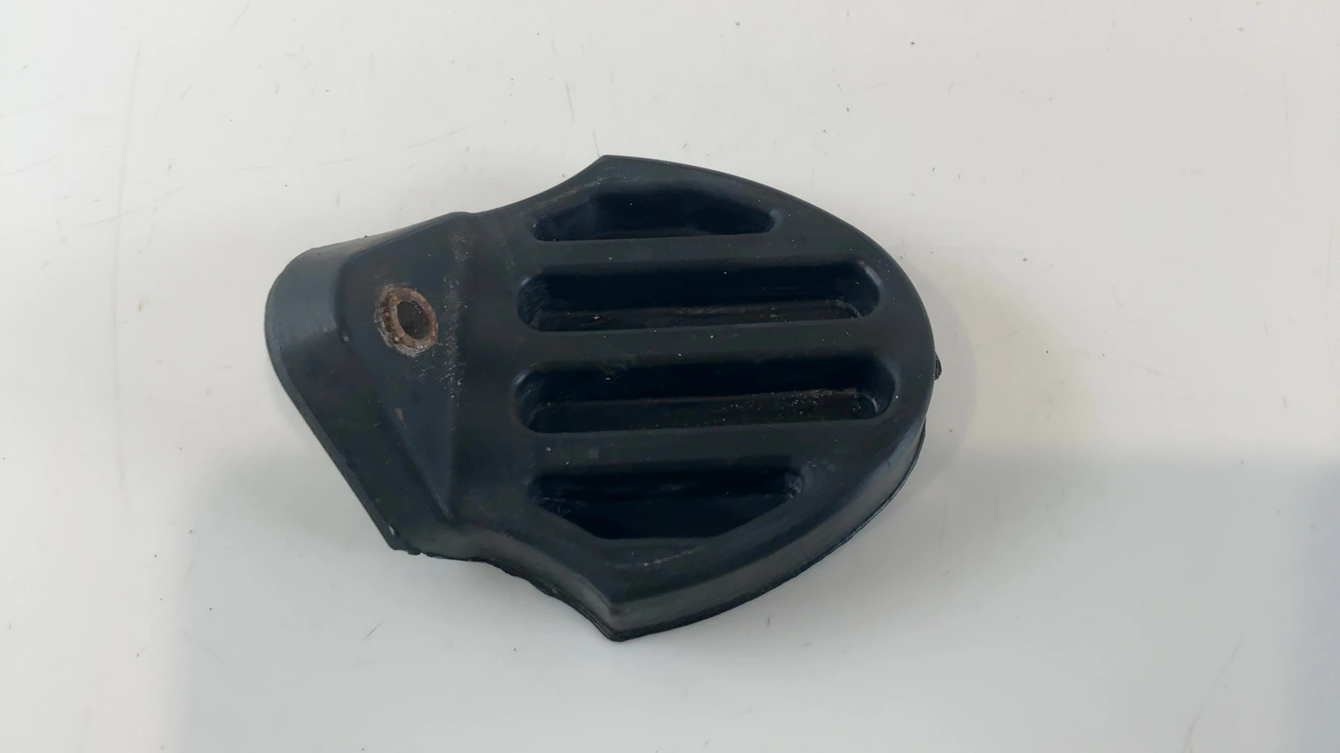Peugeot XR6 50 Fuel Tank Support Cushion Rubber Pad 2002-2007 OEM 755957