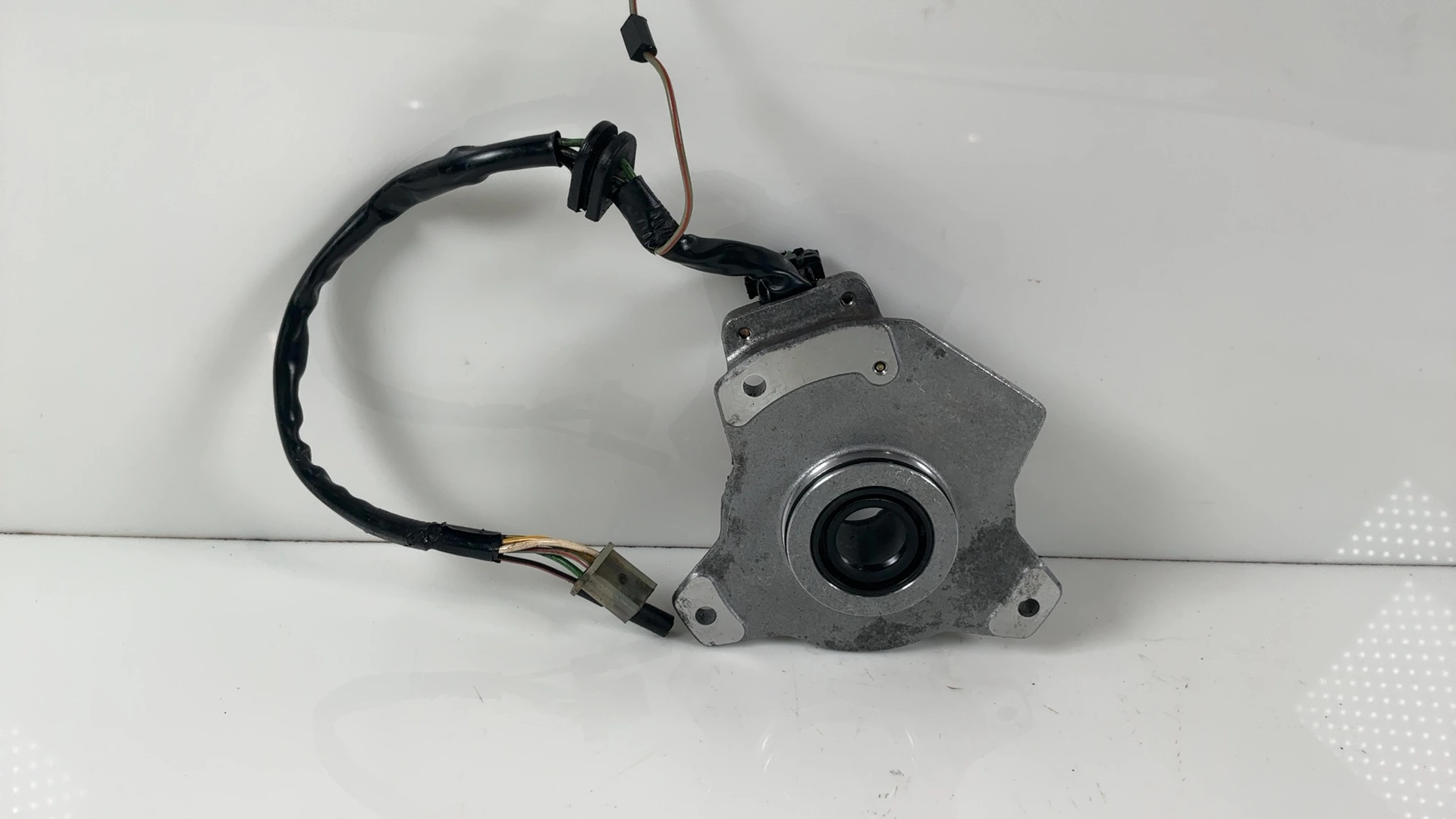 Honda CG125 CG125W 125cc Stator Coil and Plate 1999-2000 OEM 31120-KY0-981 - Image 2