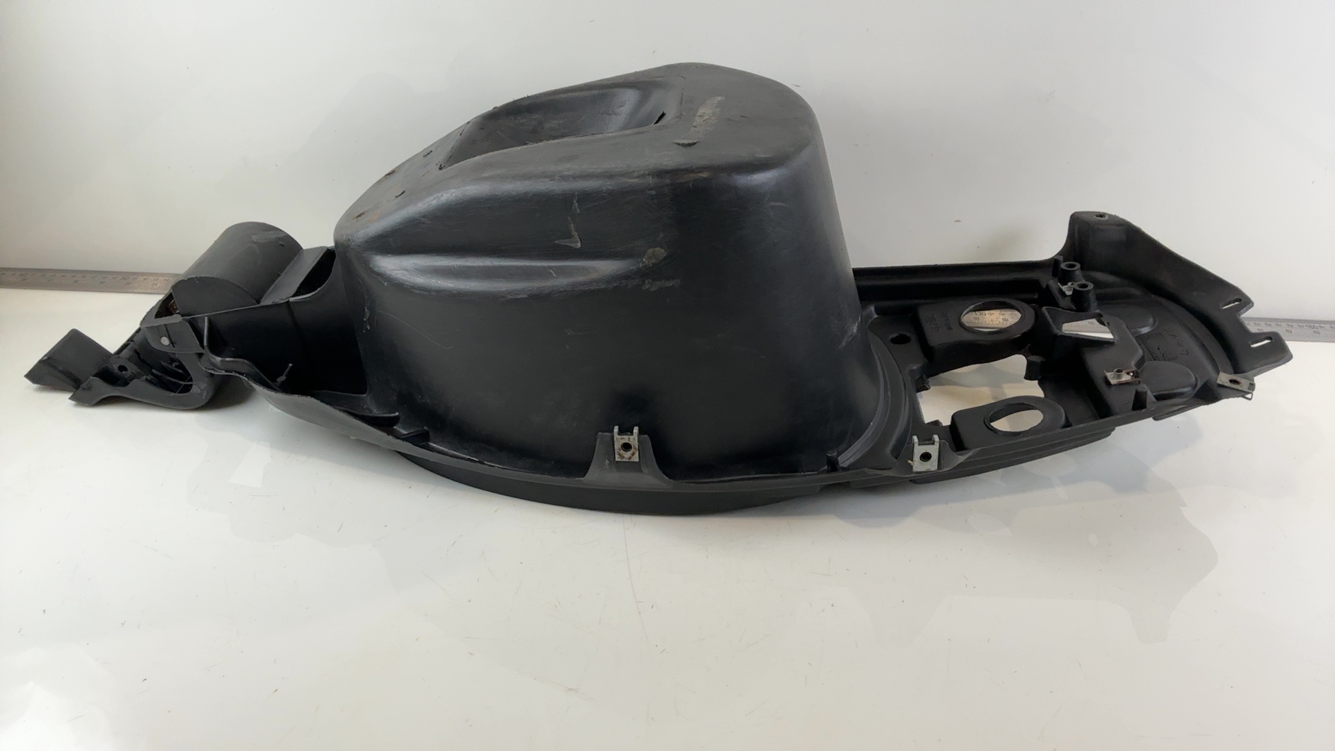 Aprilia SR 50 2nd Gen 50CC Under Seat Storage Box 1999-2003 OEM AP8144208 - Image 6