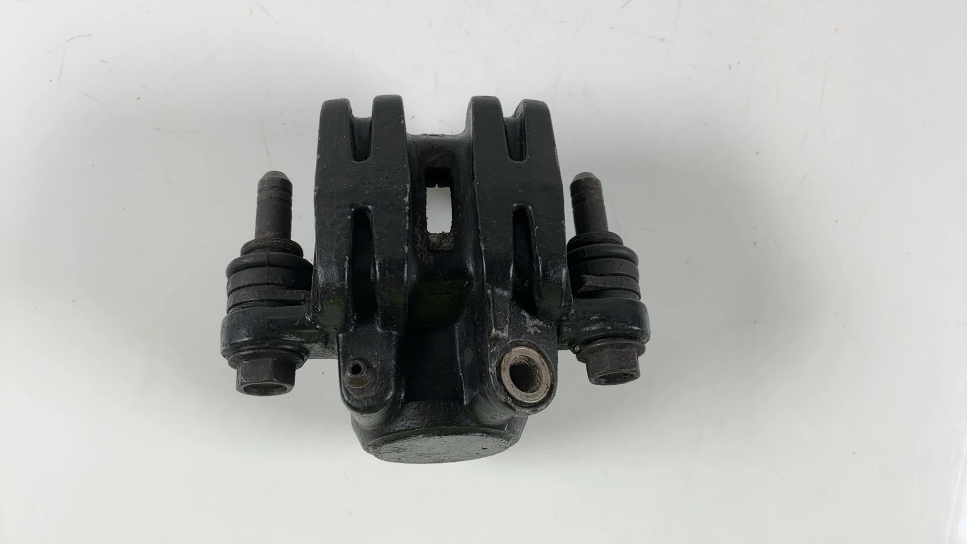 Suzuki GS550L GS550 550cc Front Left Brake Caliper 1979-1982 OEM 59300-49053 - Image 6