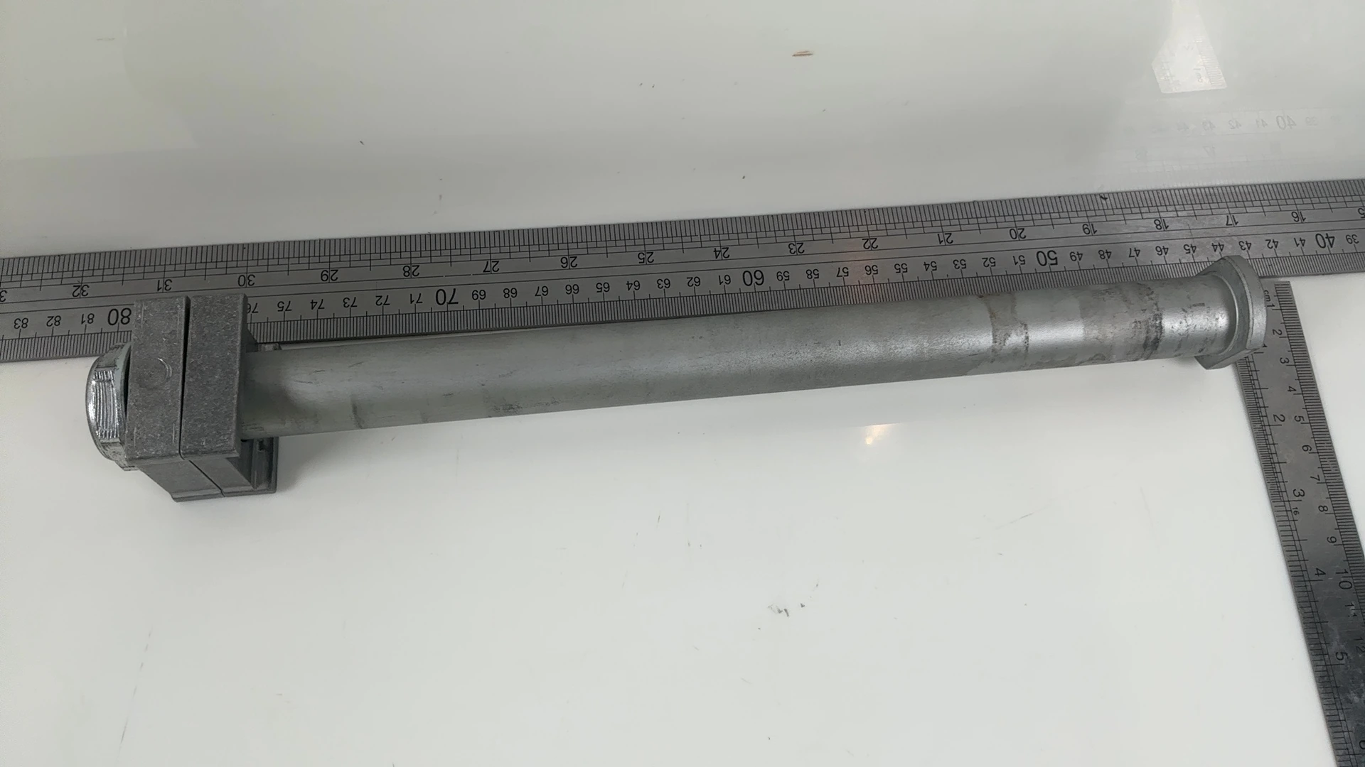 Aprilia Tuono V4 Factory 1100 Rear Wheel Axle 2021-2026 OEM 8587315 - Image 3