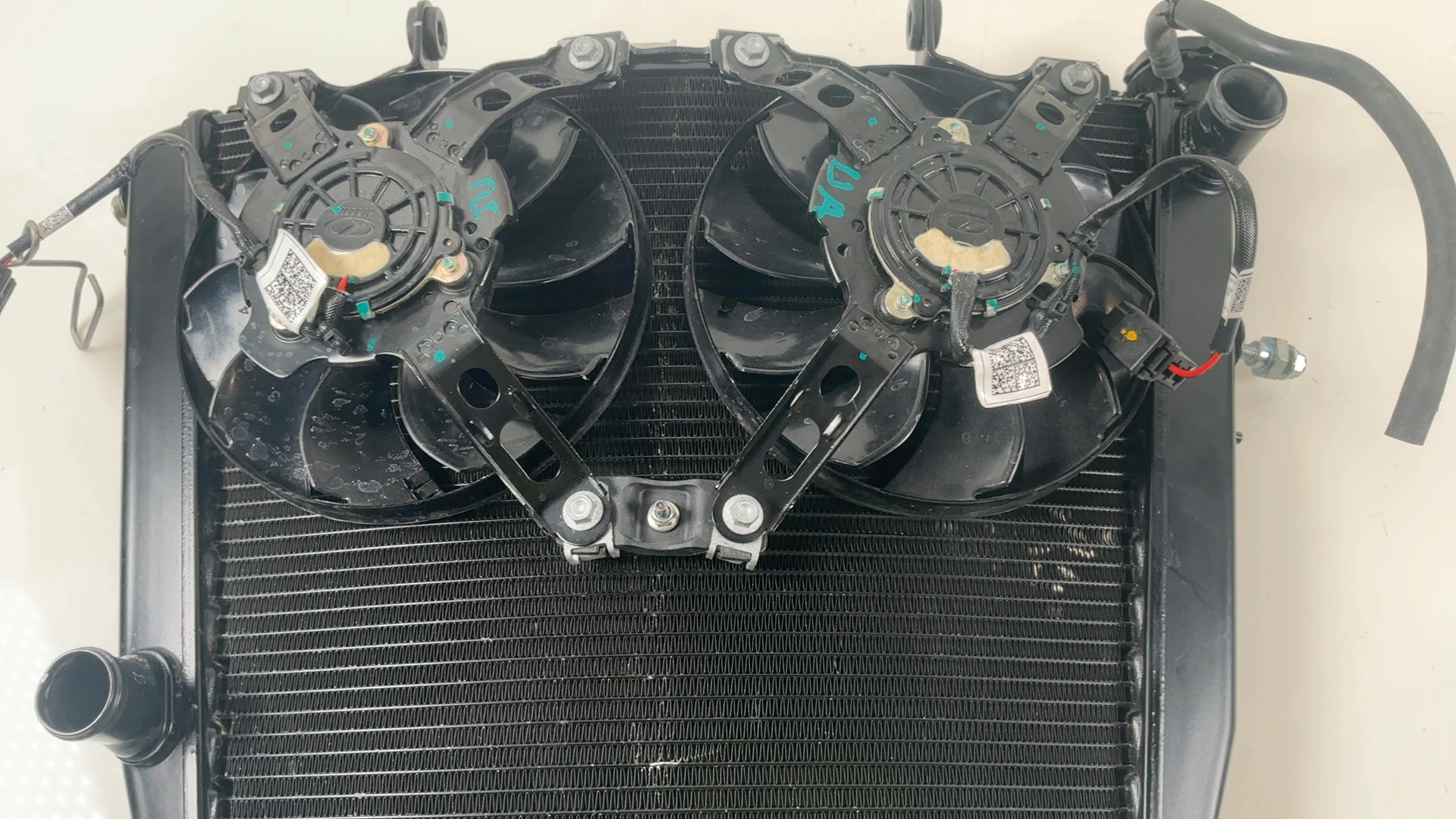 Aprilia Tuono V4 RSV4 1100 Engine Cooling Water Radiator 2025 2026 OEM 2B012807 - Image 6