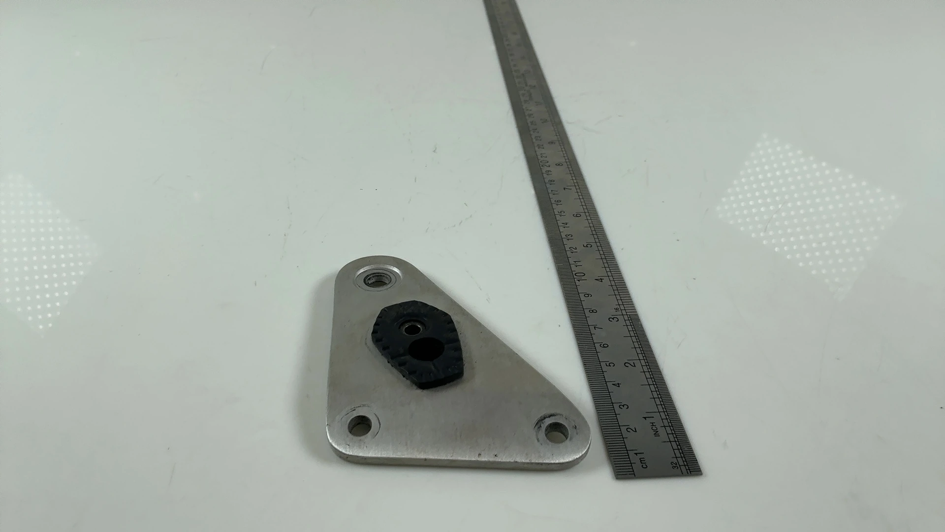 Suzuki Bandit GSF600 600CC Front Right Indicator Bracket 1995-04 OEM 51530-26E00 - Image 3