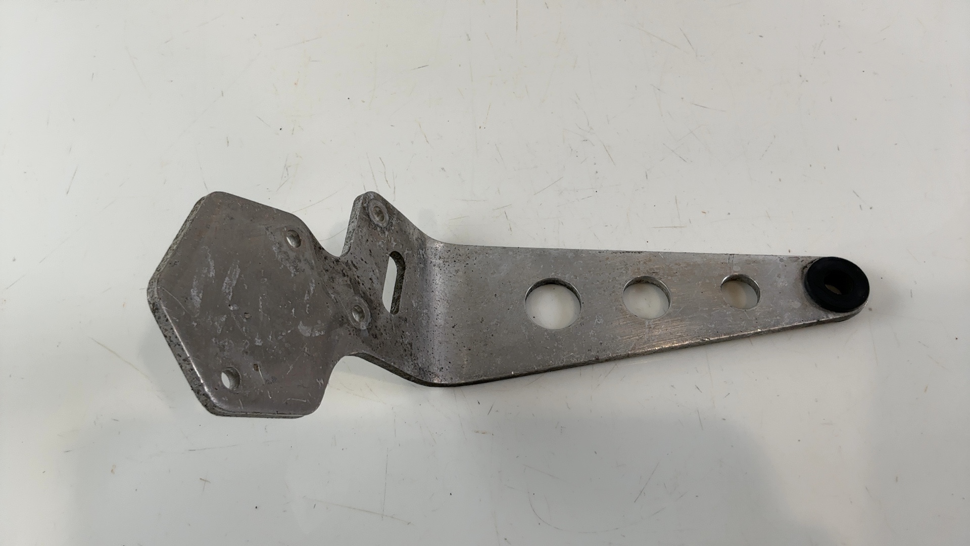 Honda CBR400RR NC29 400 CC Exhaust Hanger Bracket 1990-1994 OEM 18411-MV4-000 - Image 2
